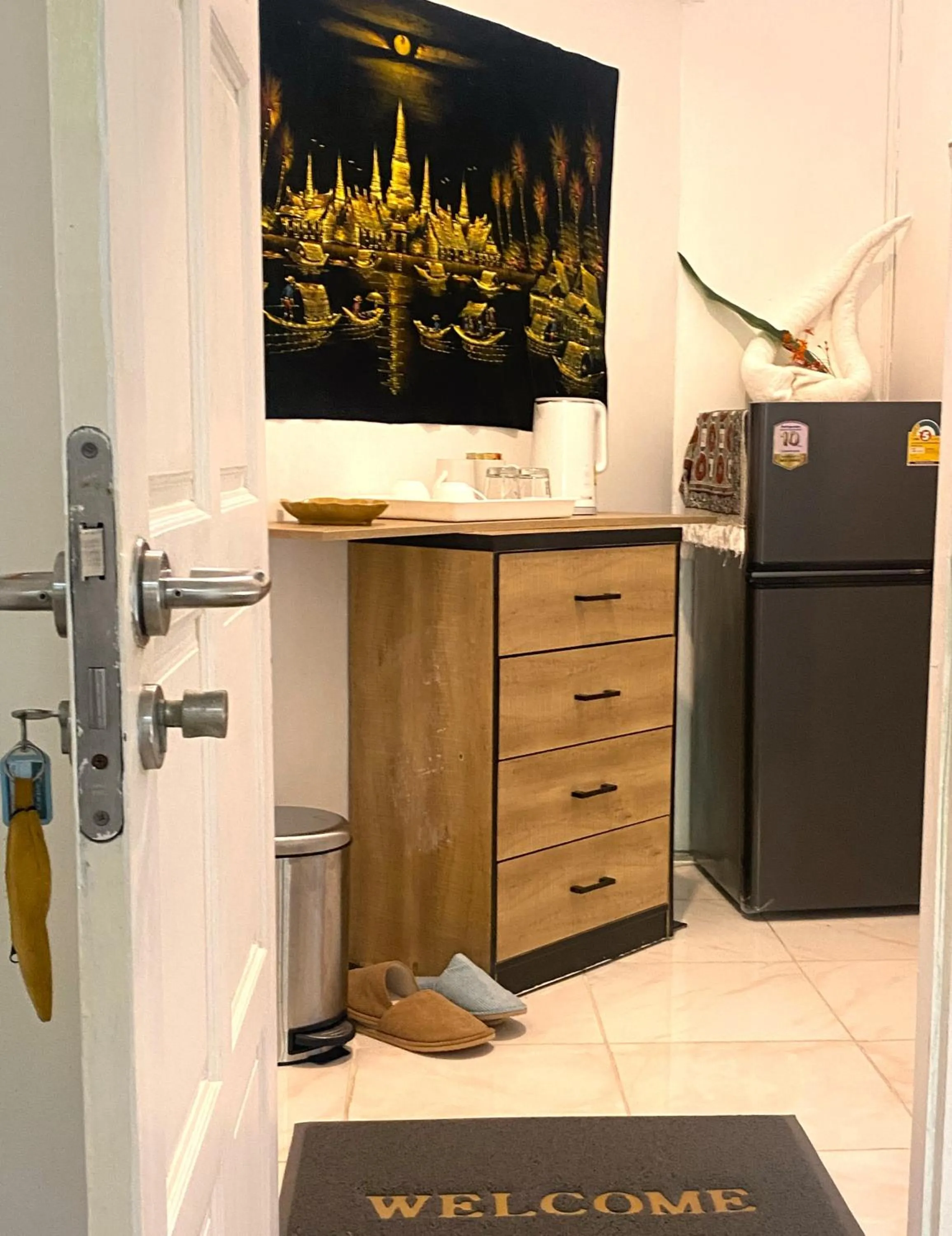 Facade/entrance in OASIS VILLA Karon Beach