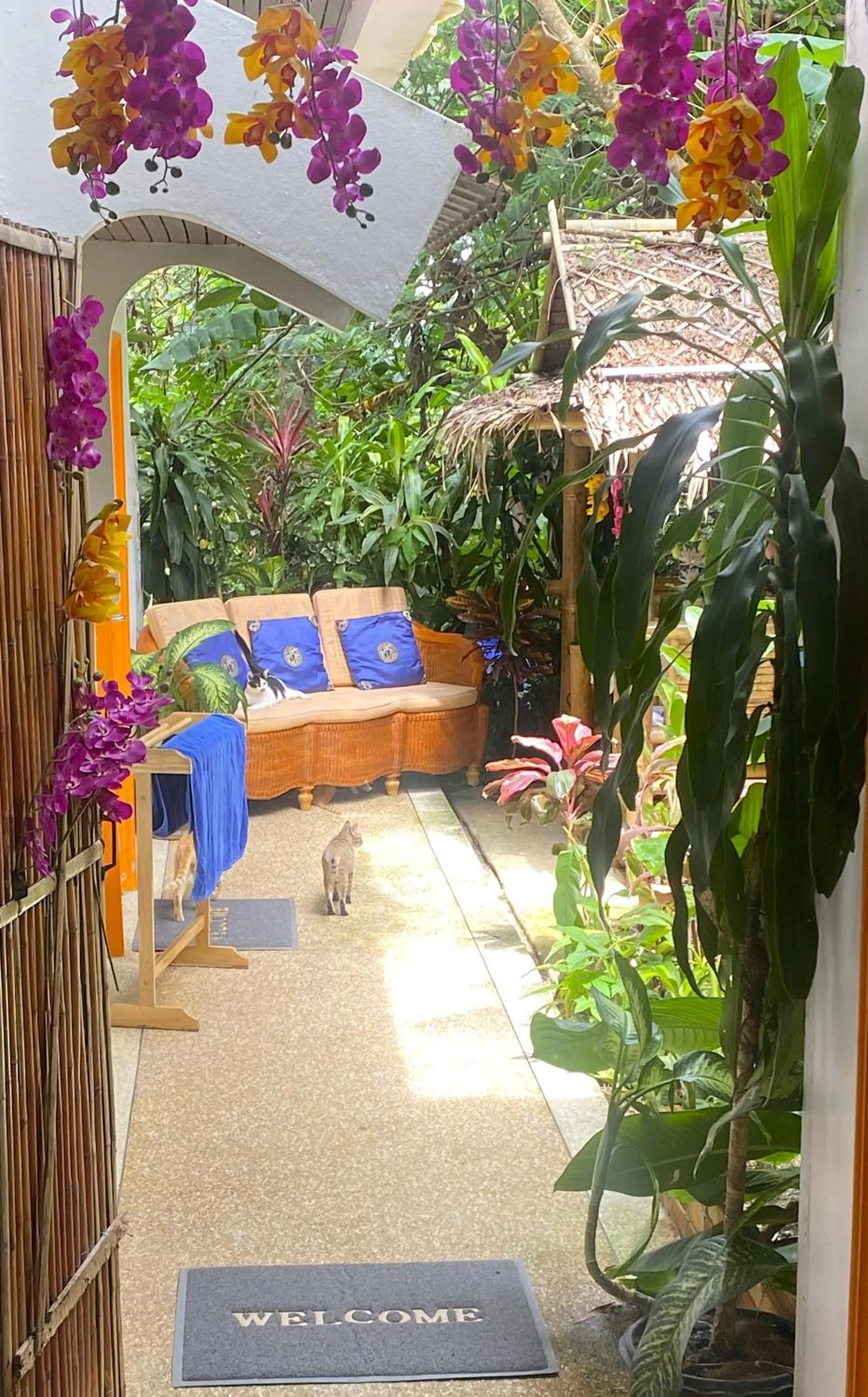 Facade/entrance in OASIS VILLA Karon Beach