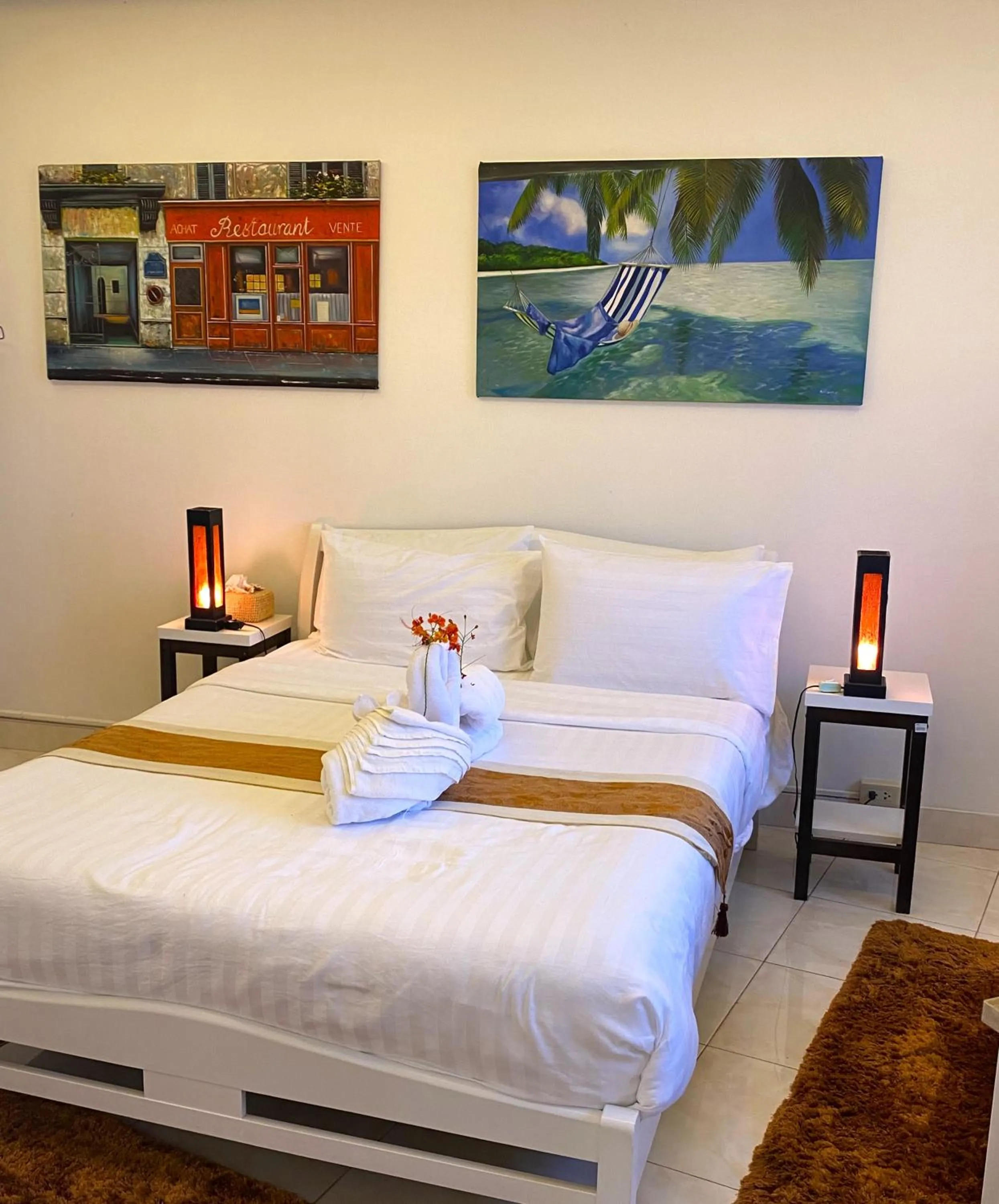 Bed in OASIS VILLA Karon Beach