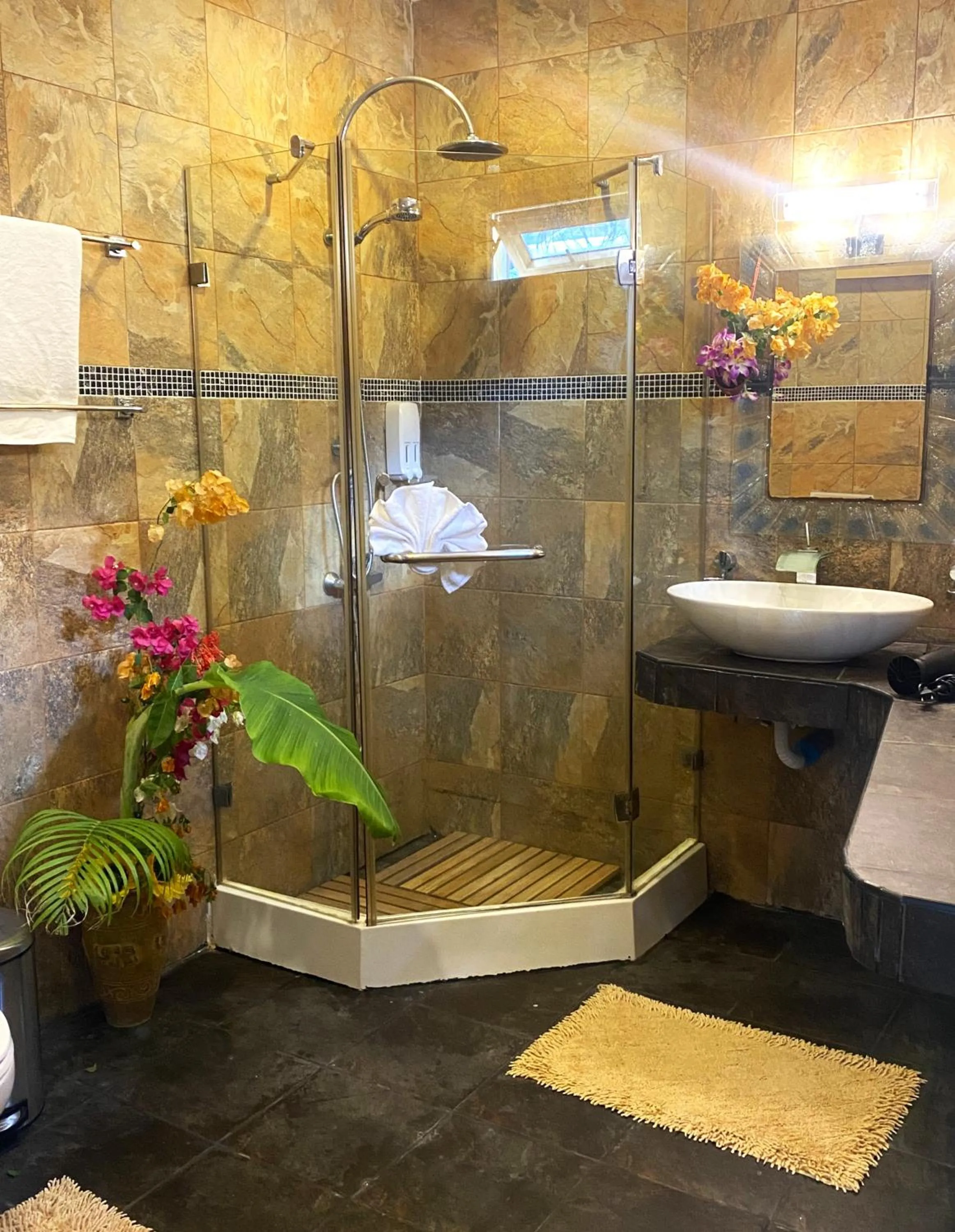 Bathroom in OASIS VILLA Karon Beach