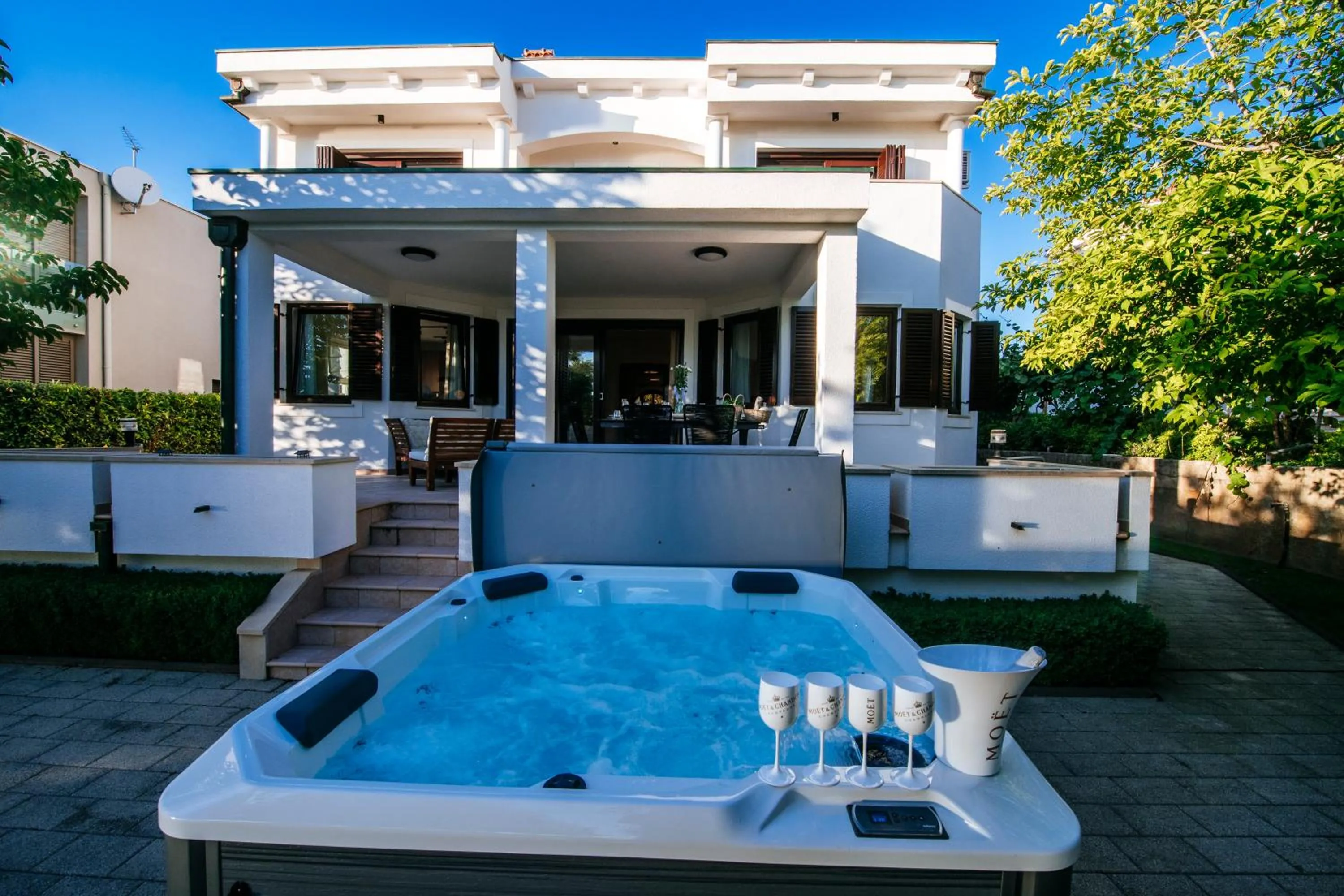 Villa Sonik