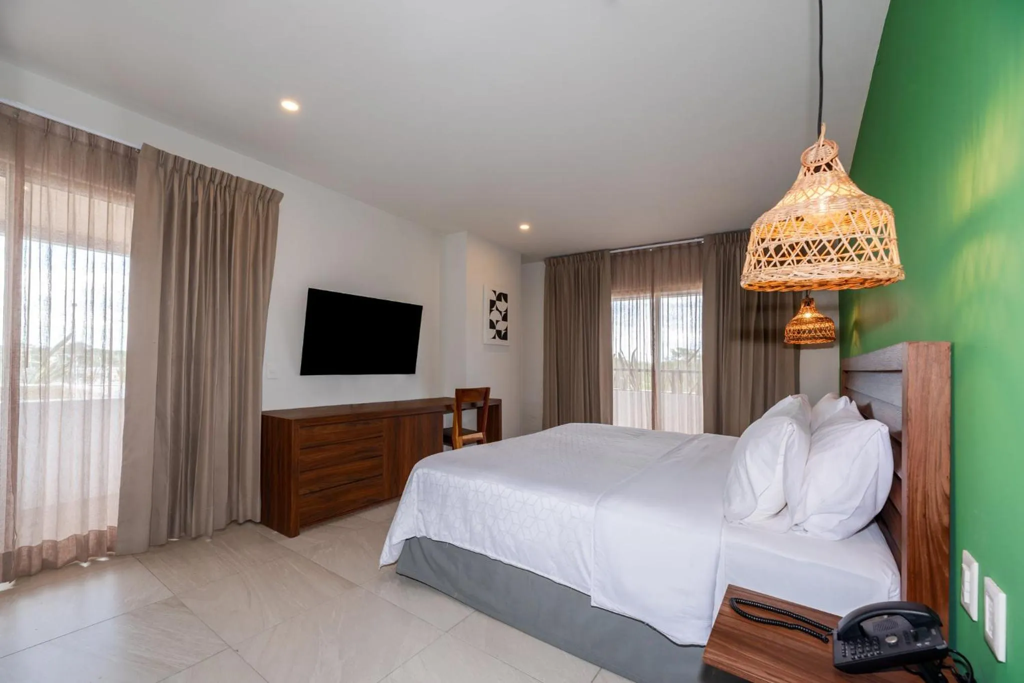 Photo of the whole room, Bed in Holiday Inn Tulum by IHG