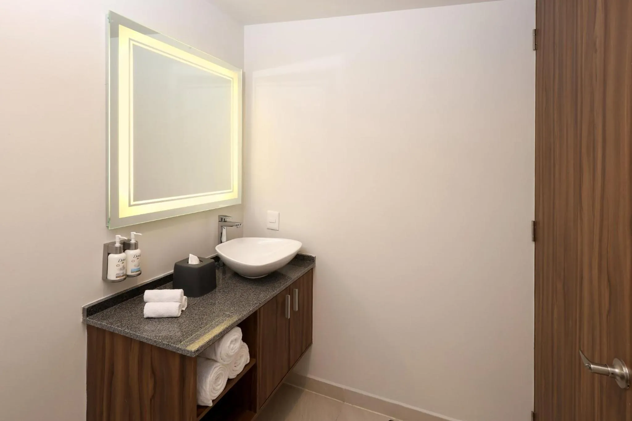 Photo of the whole room in Holiday Inn Tulum by IHG