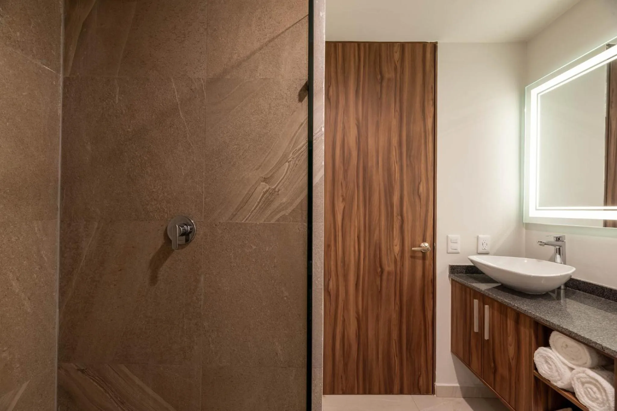 Photo of the whole room in Holiday Inn Tulum by IHG