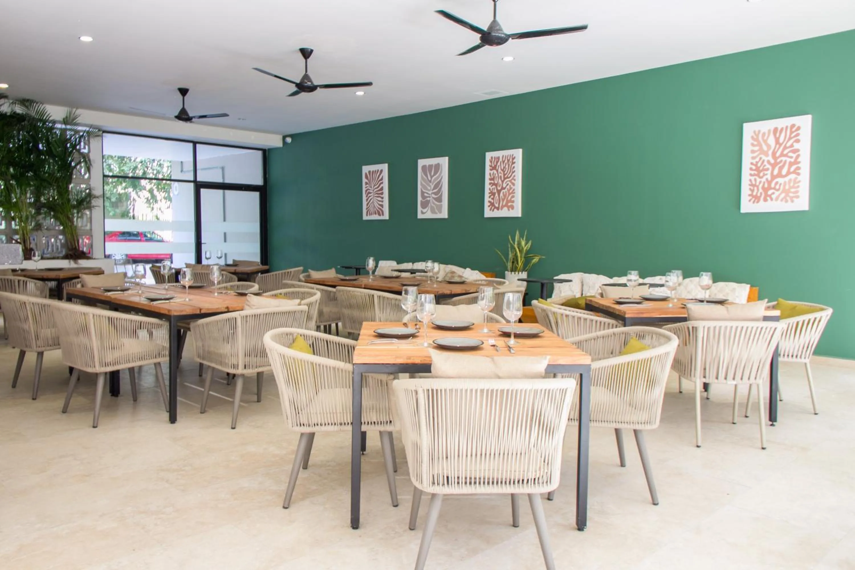 Restaurant/places to eat in Holiday Inn Tulum by IHG