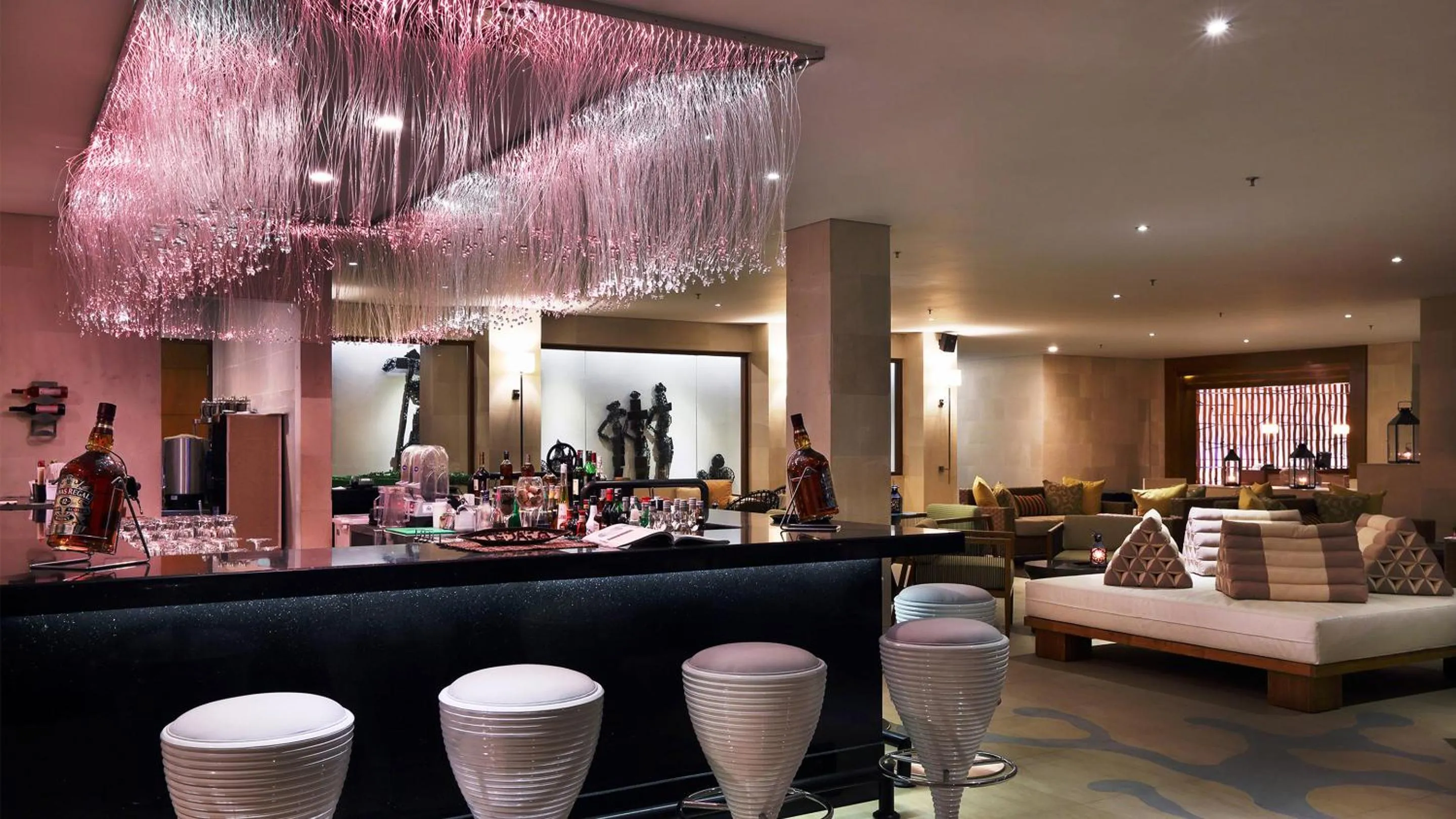 Lounge or bar in Samabe Bali Villas