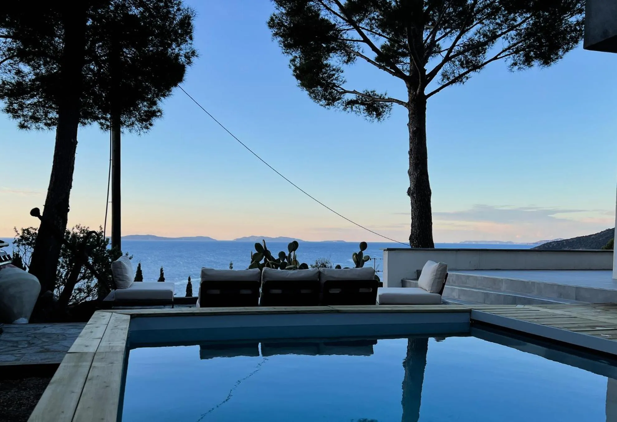 VILLA 650, Vue Mer magnifique, entièrement rénovée avec piscine