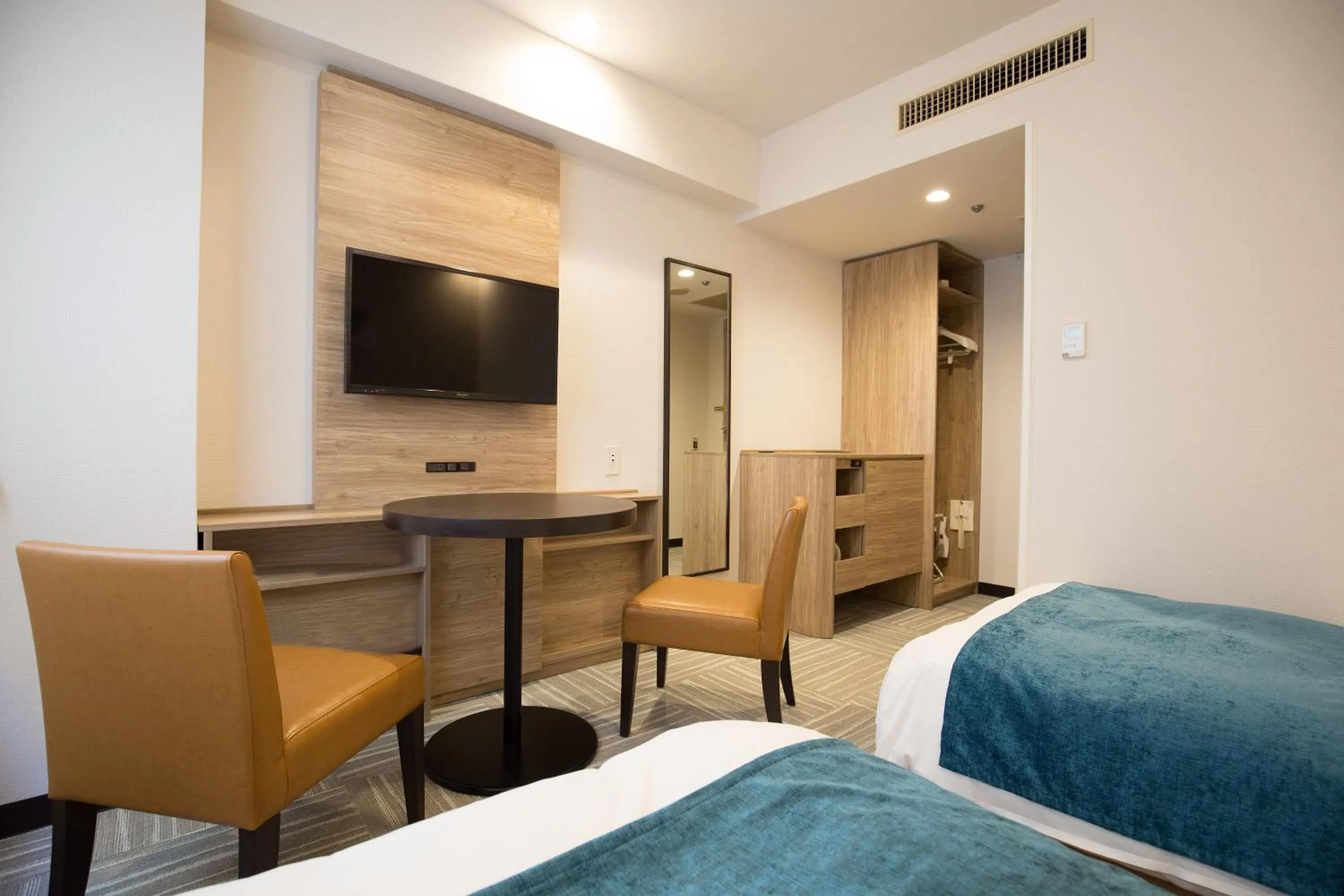 Photo of the whole room, Bed in Nest Hotel Osaka Shinsaibashi