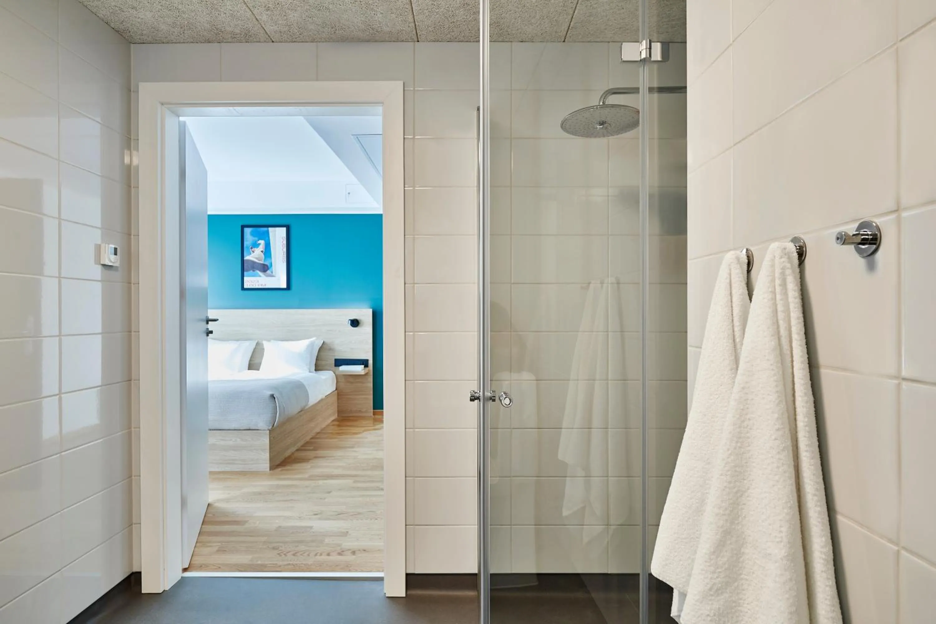 Shower, Bed in Aiden by Best Western Lolland