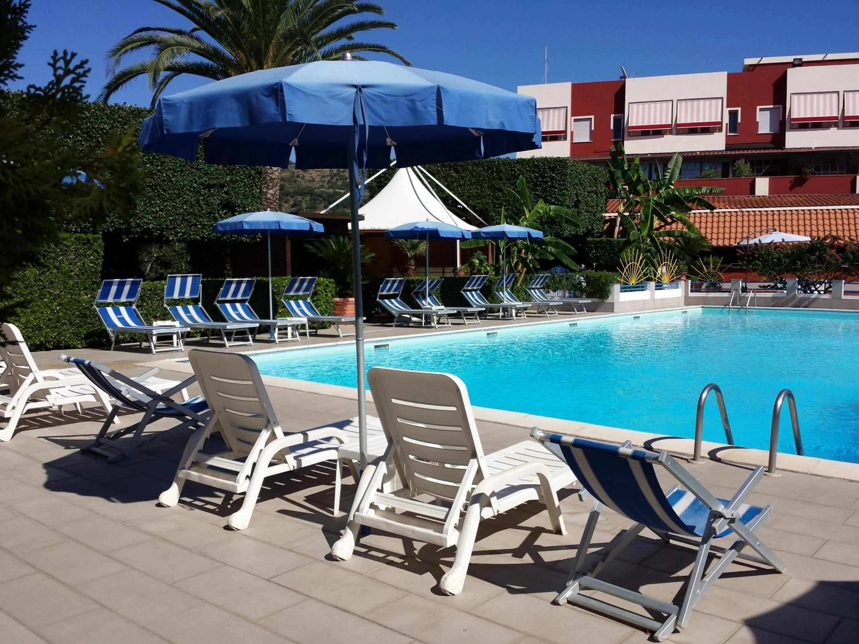 Swimming pool in Residence Hotel Felix