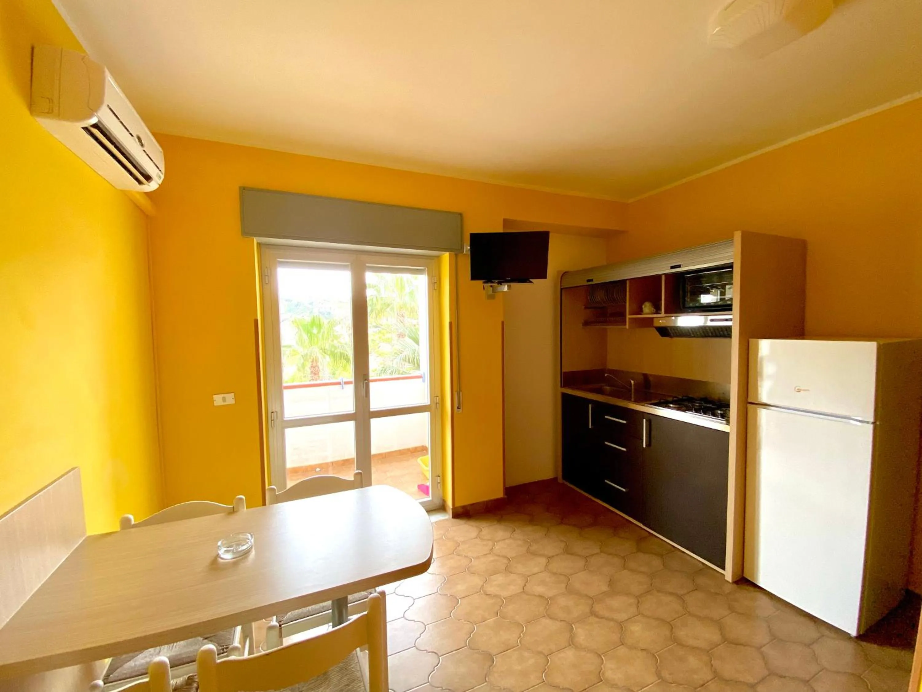 Kitchen or kitchenette in Residence Hotel Felix