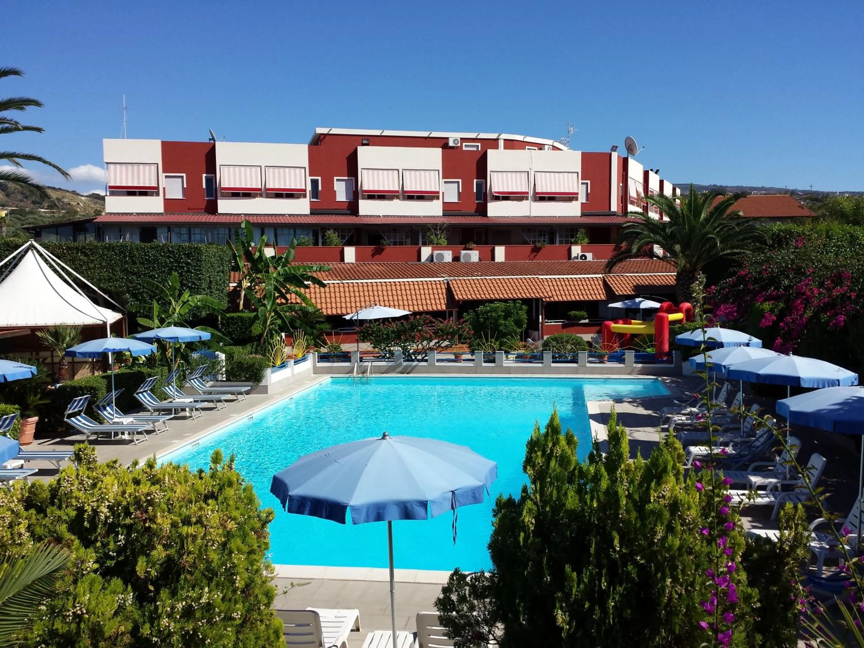 Pool view in Residence Hotel Felix