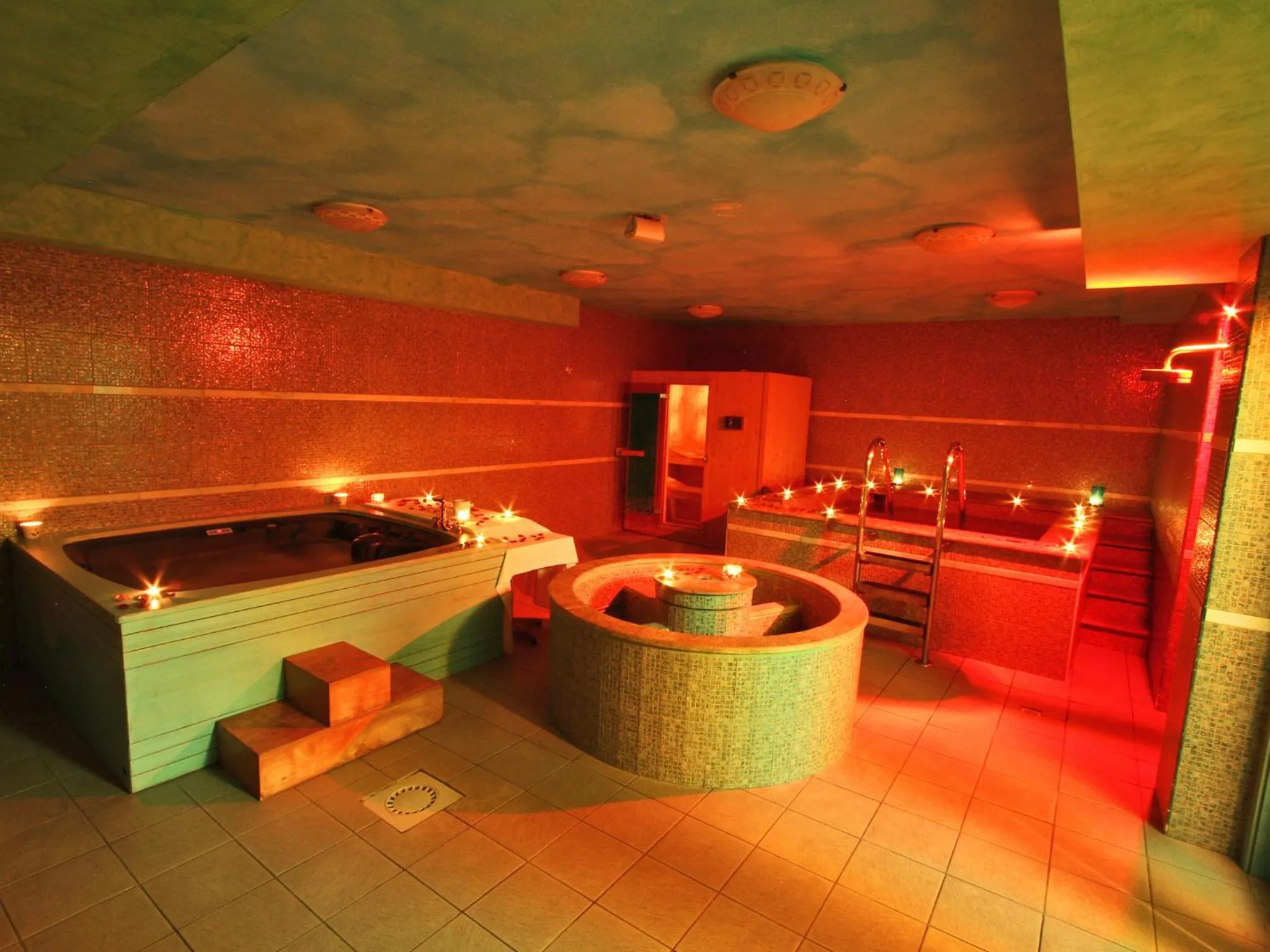 Hot Tub in Hotel Del Corso