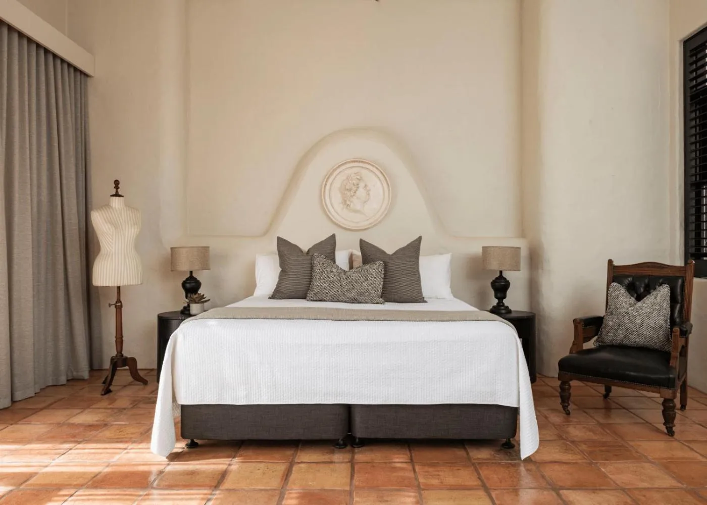 Bedroom, Bed in Tower Lodge