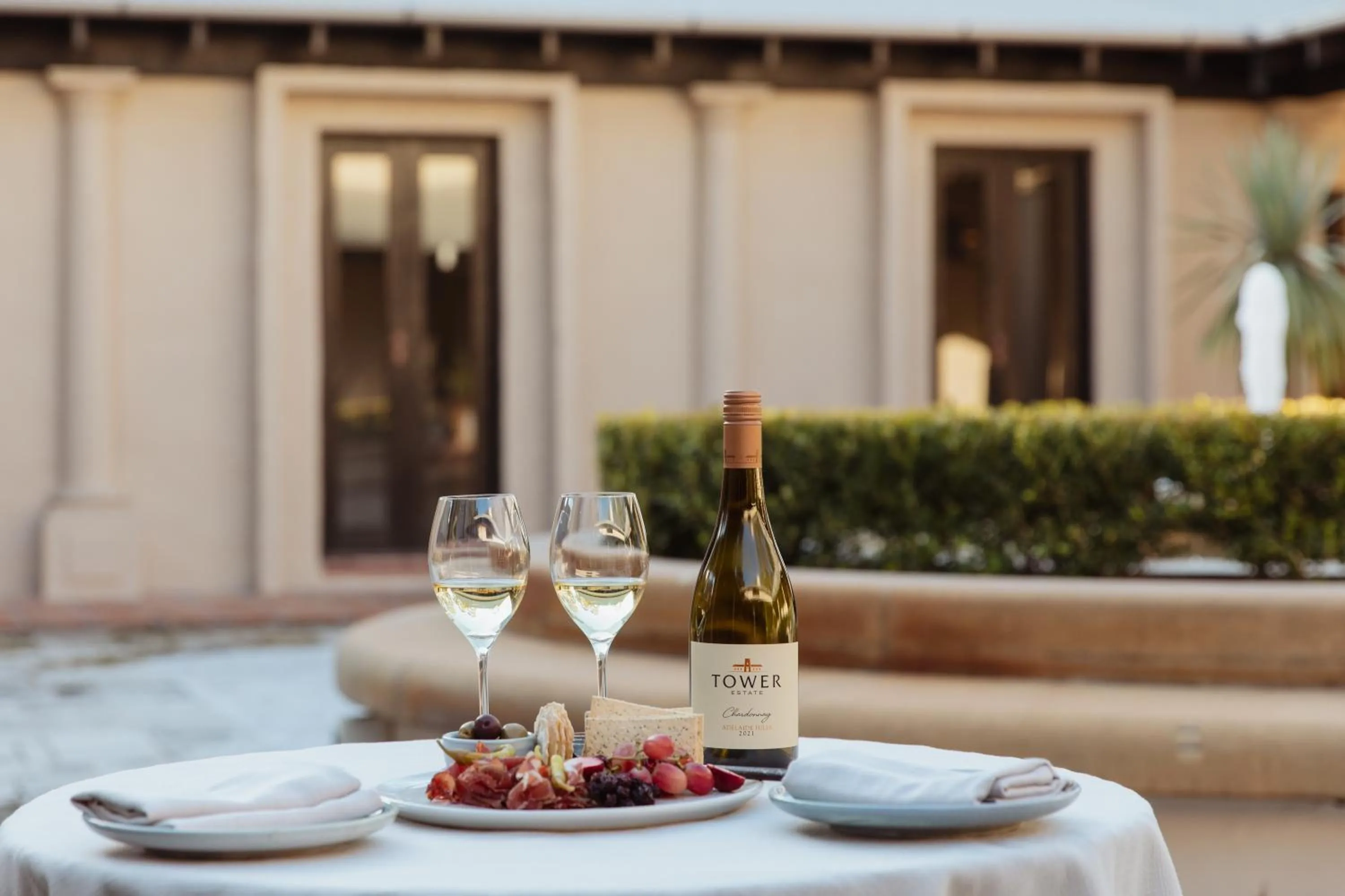 Inner courtyard view in Tower Lodge