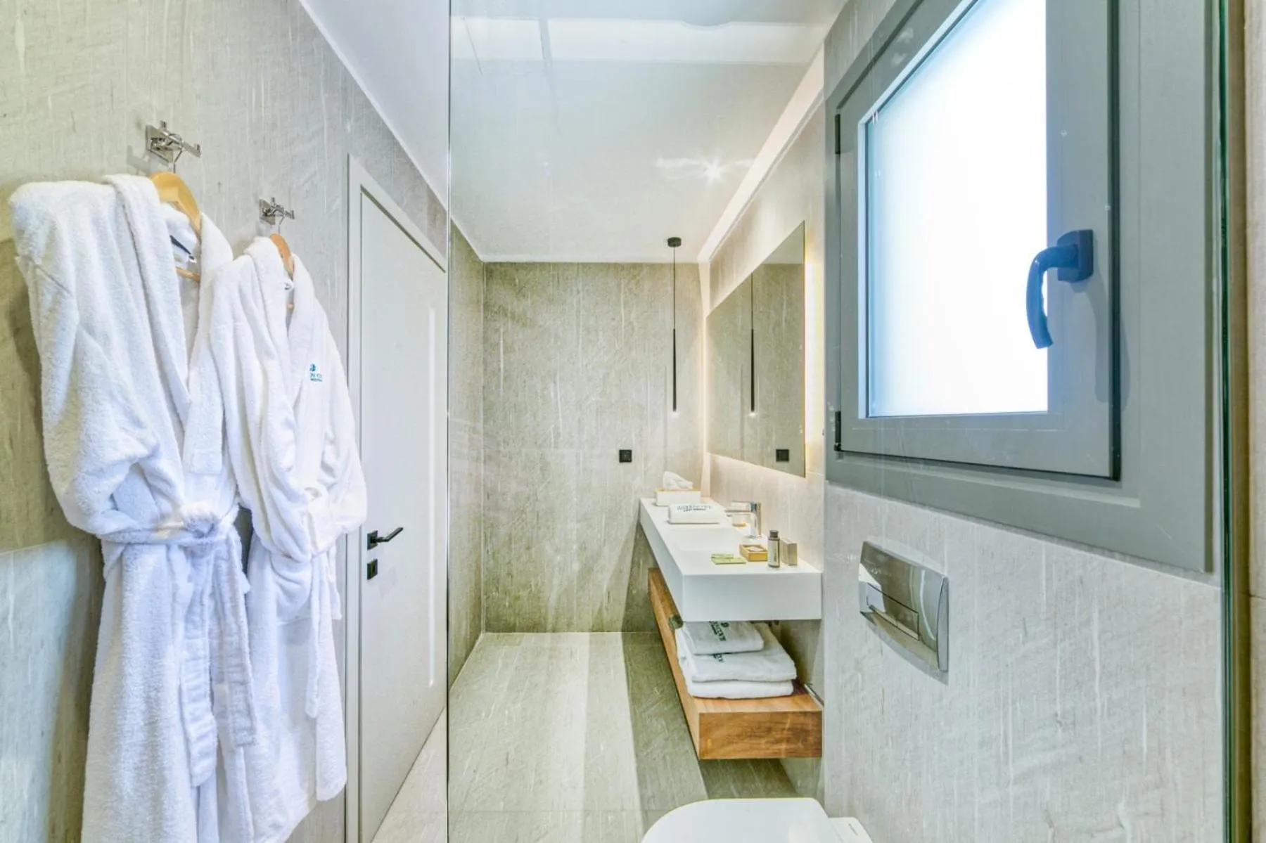 Bathroom in Hidden Cove Corfu