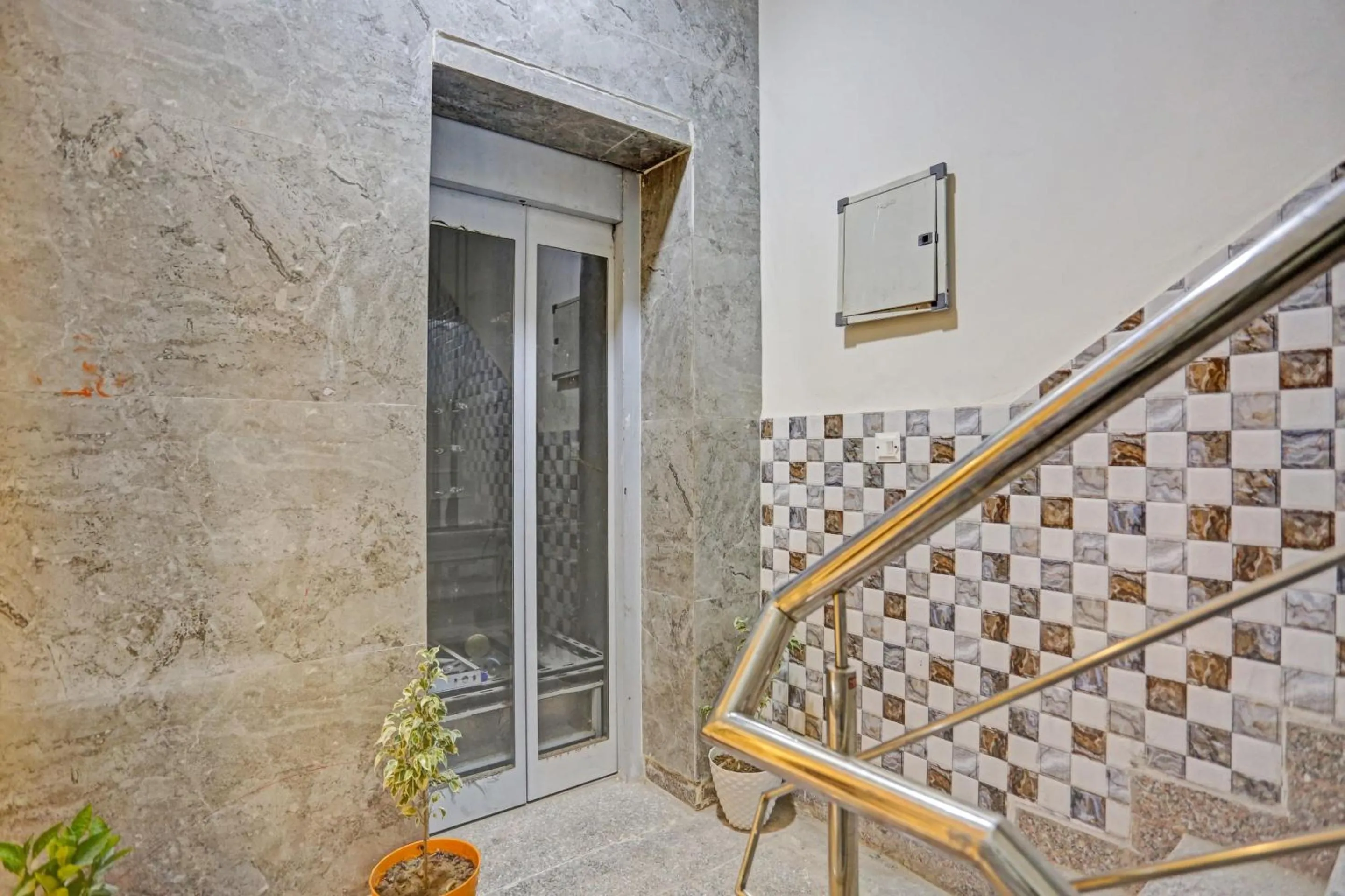 Lobby or reception in Hotel O Luxury Inn