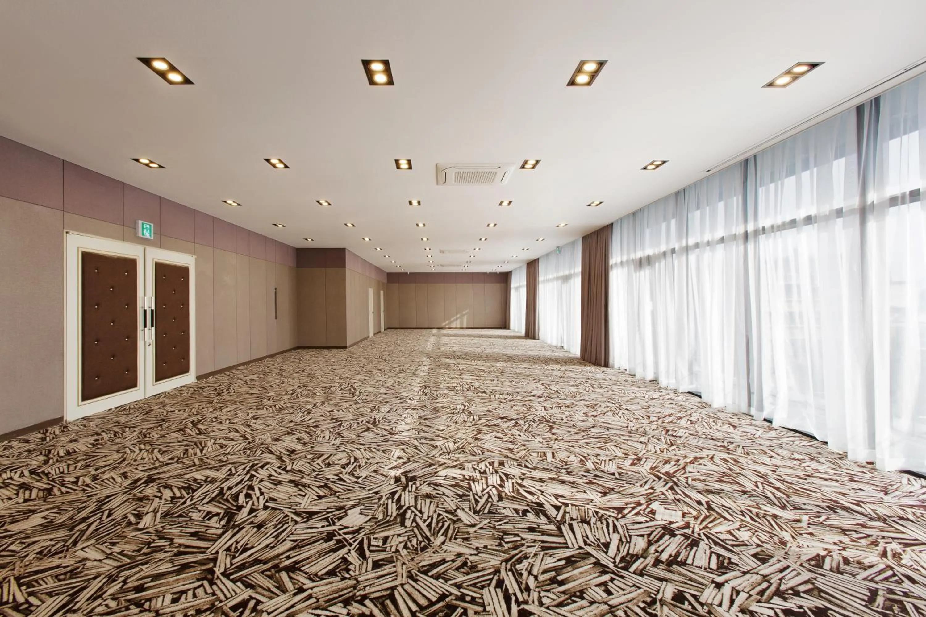 Business facilities in Hotel Adela