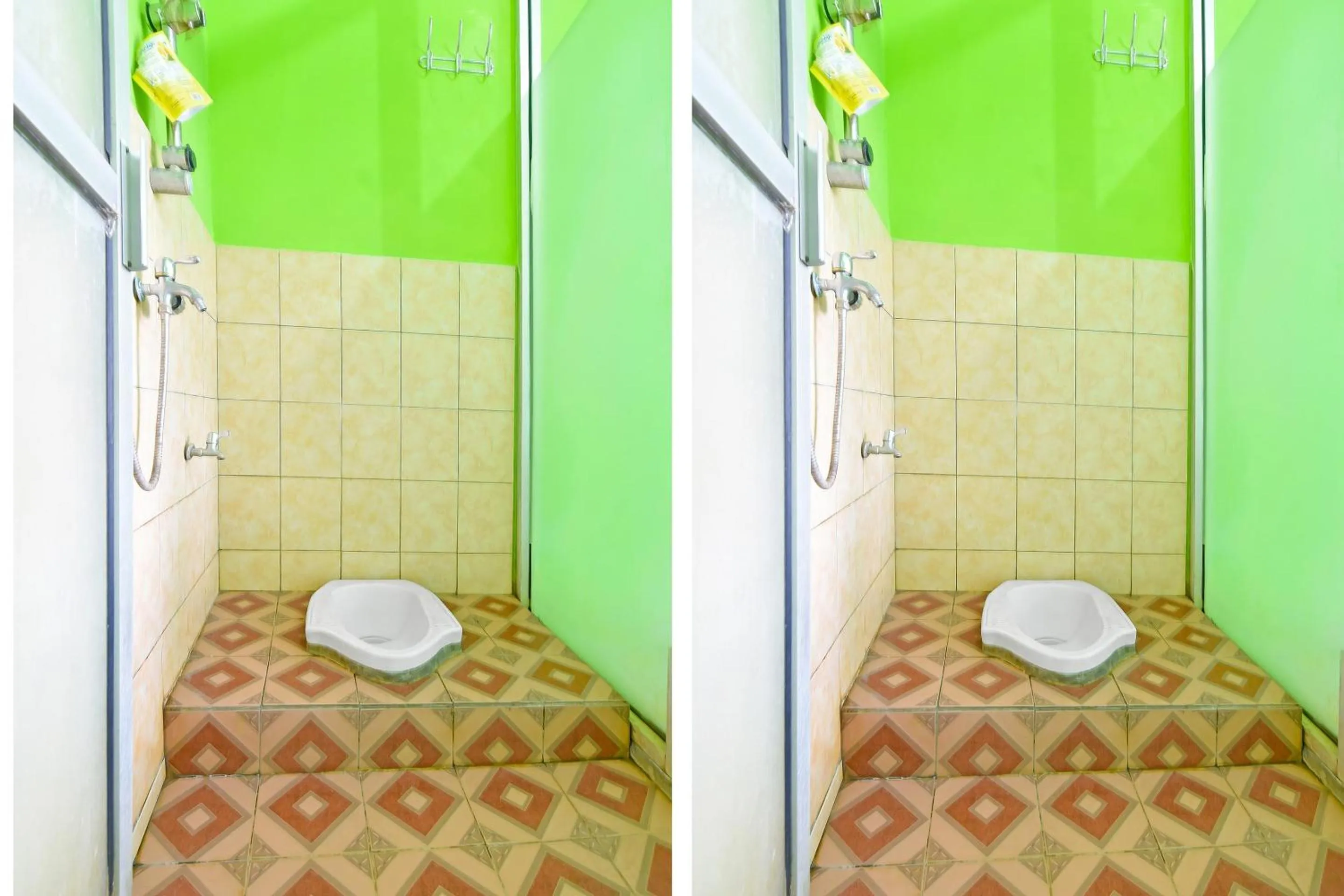 Bathroom in SPOT ON 91357 Hotel Mulyo