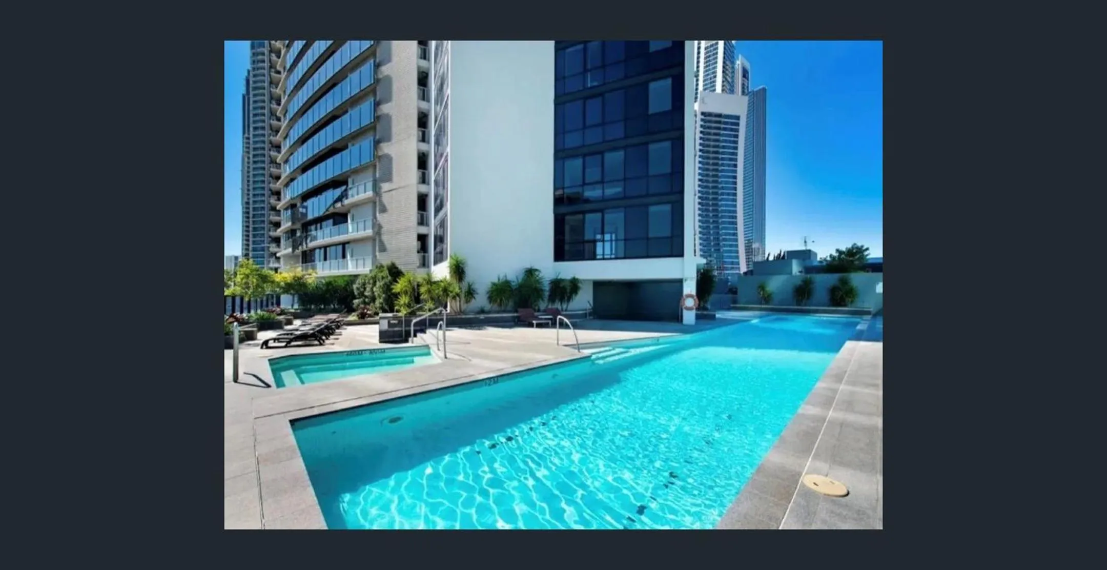 Swimming pool in Circle on Cavill FREE parking