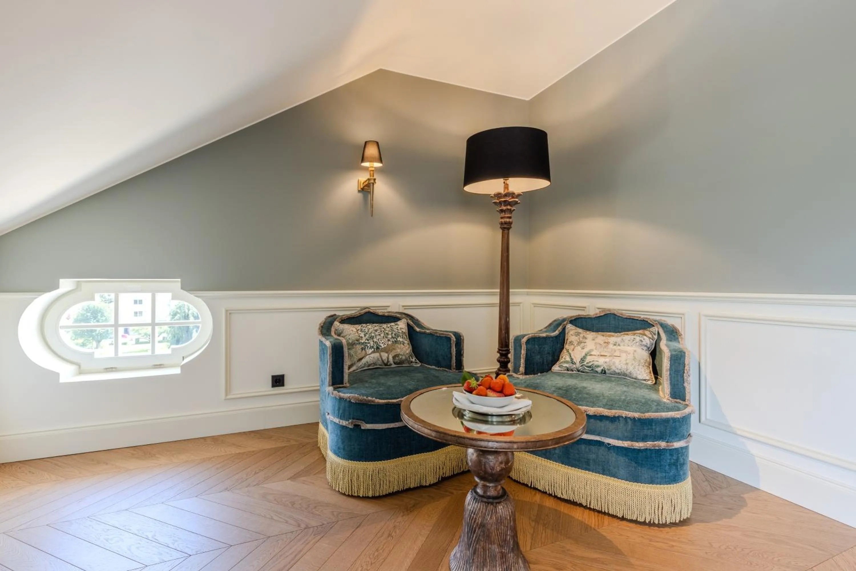 Seating area in Hotel Elephant