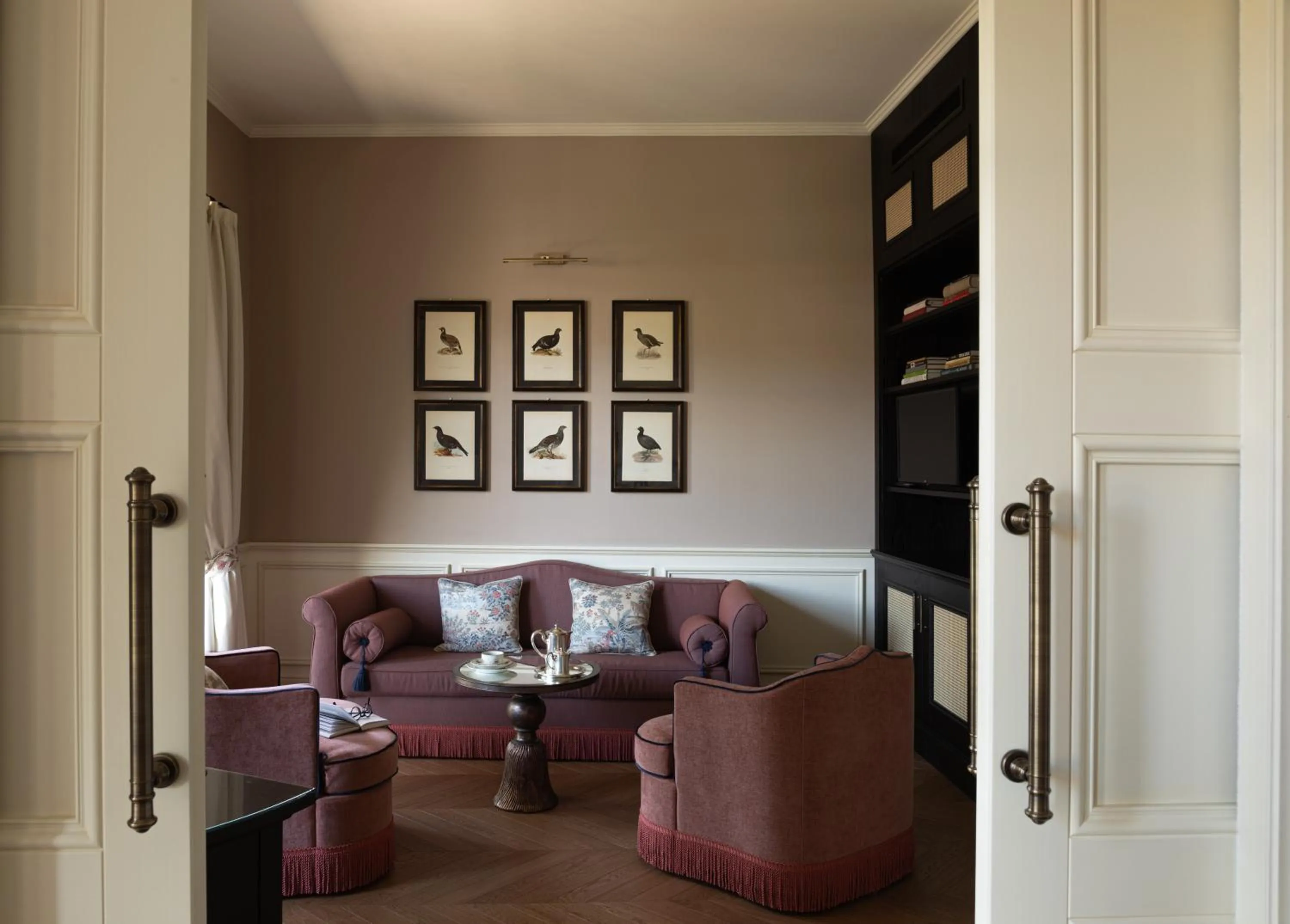 Photo of the whole room in Hotel Elephant