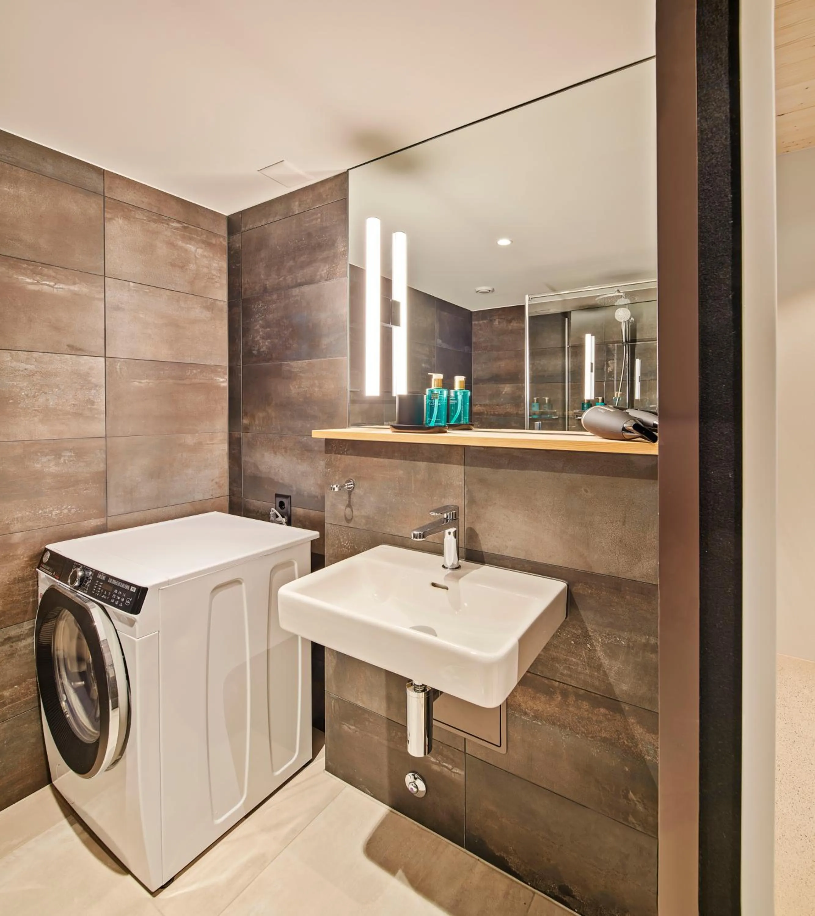 Liv Suites - Self Check-in