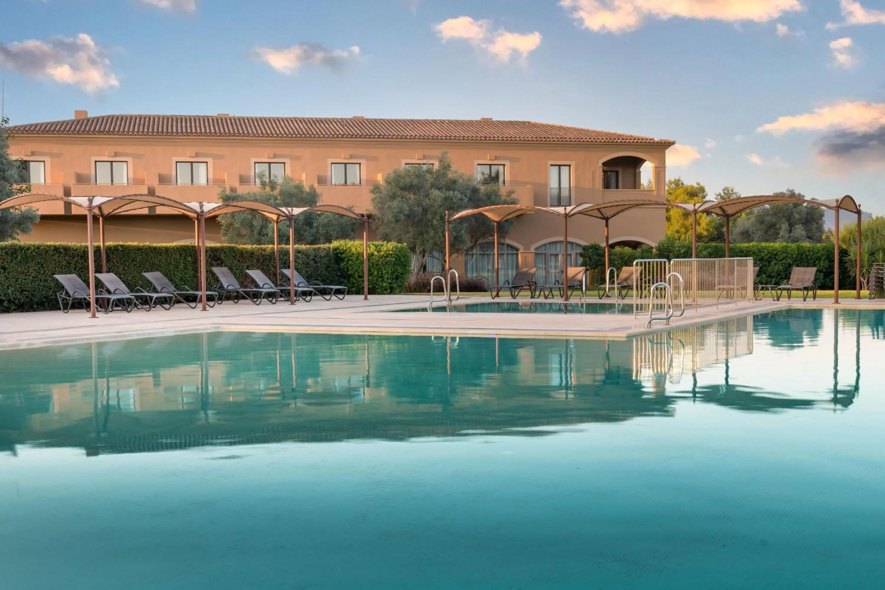 Swimming pool in Hacienda Son Antem Golf Resort, Autograph Collection