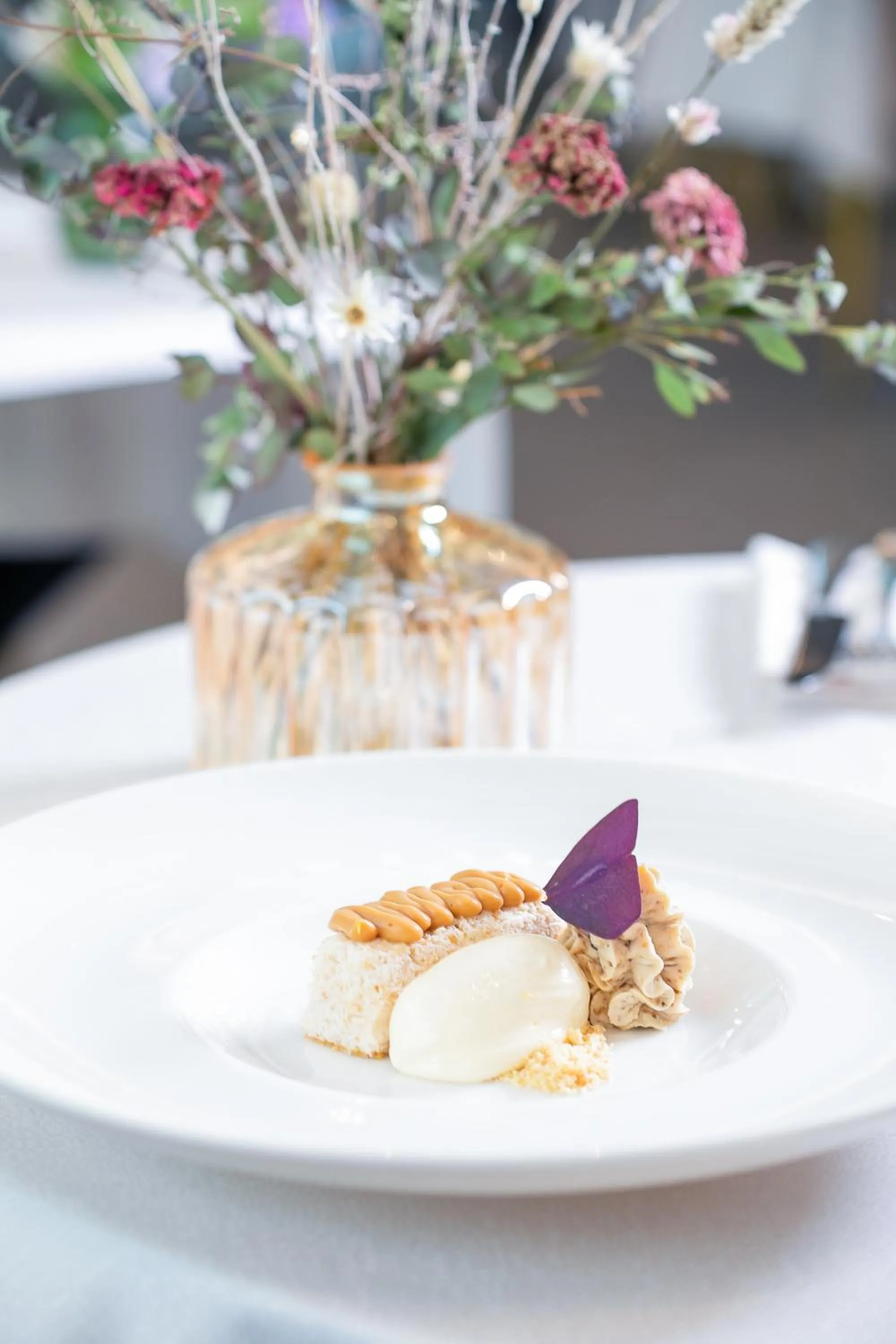 Restaurant/places to eat in Blu Suite Resort