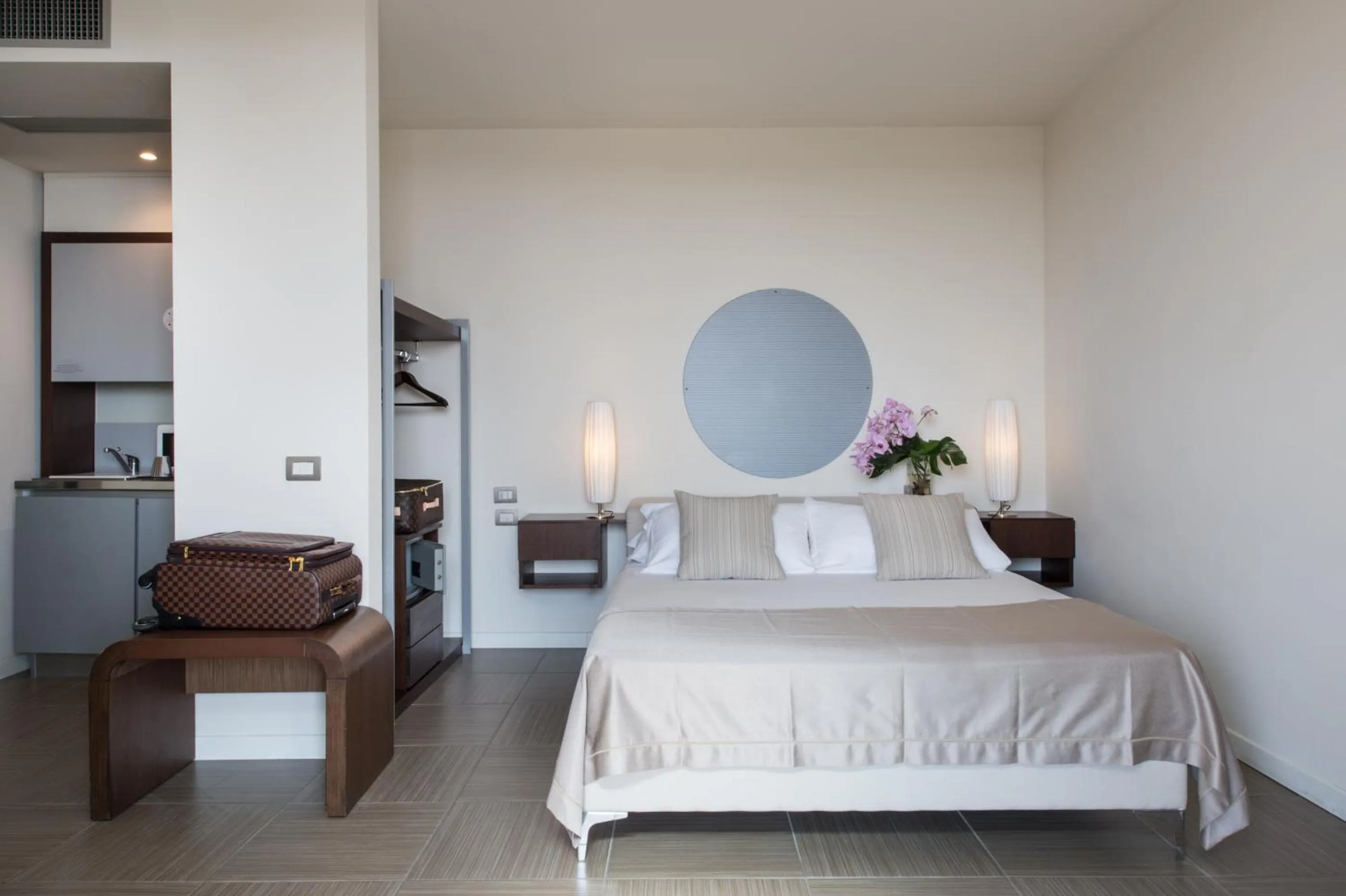 Photo of the whole room, Bed in Blu Suite Resort