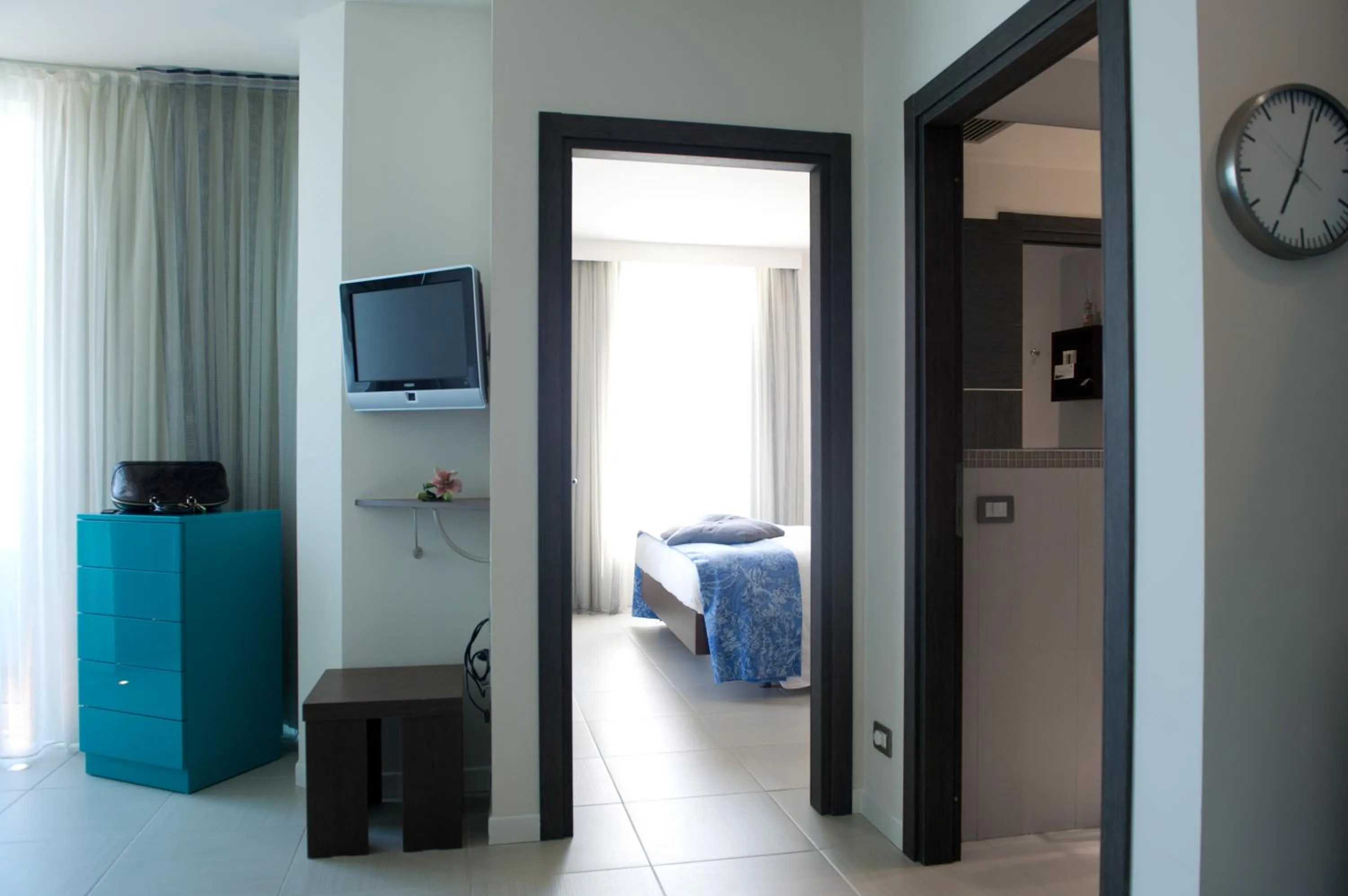 TV and multimedia, Bed in Blu Suite Resort