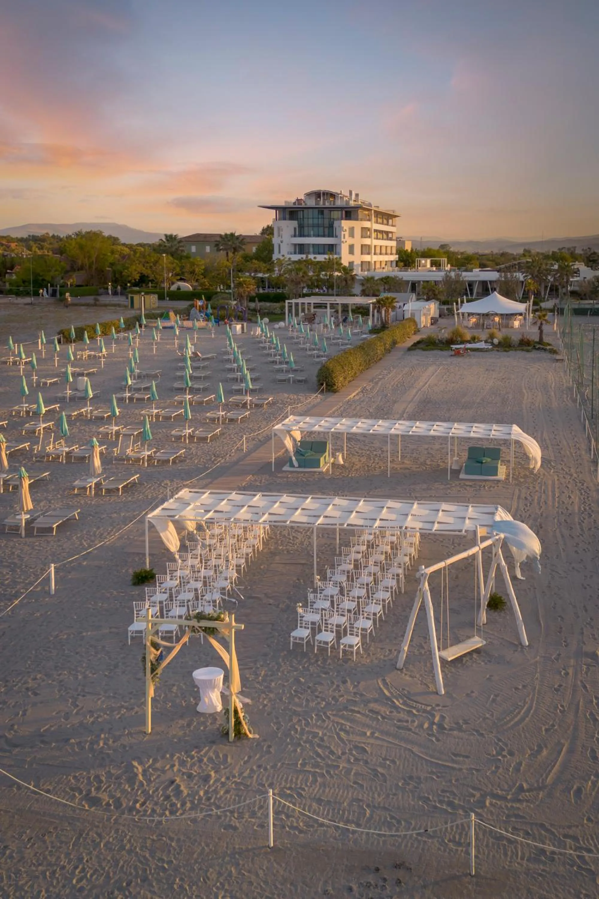 Beach in Blu Suite Resort