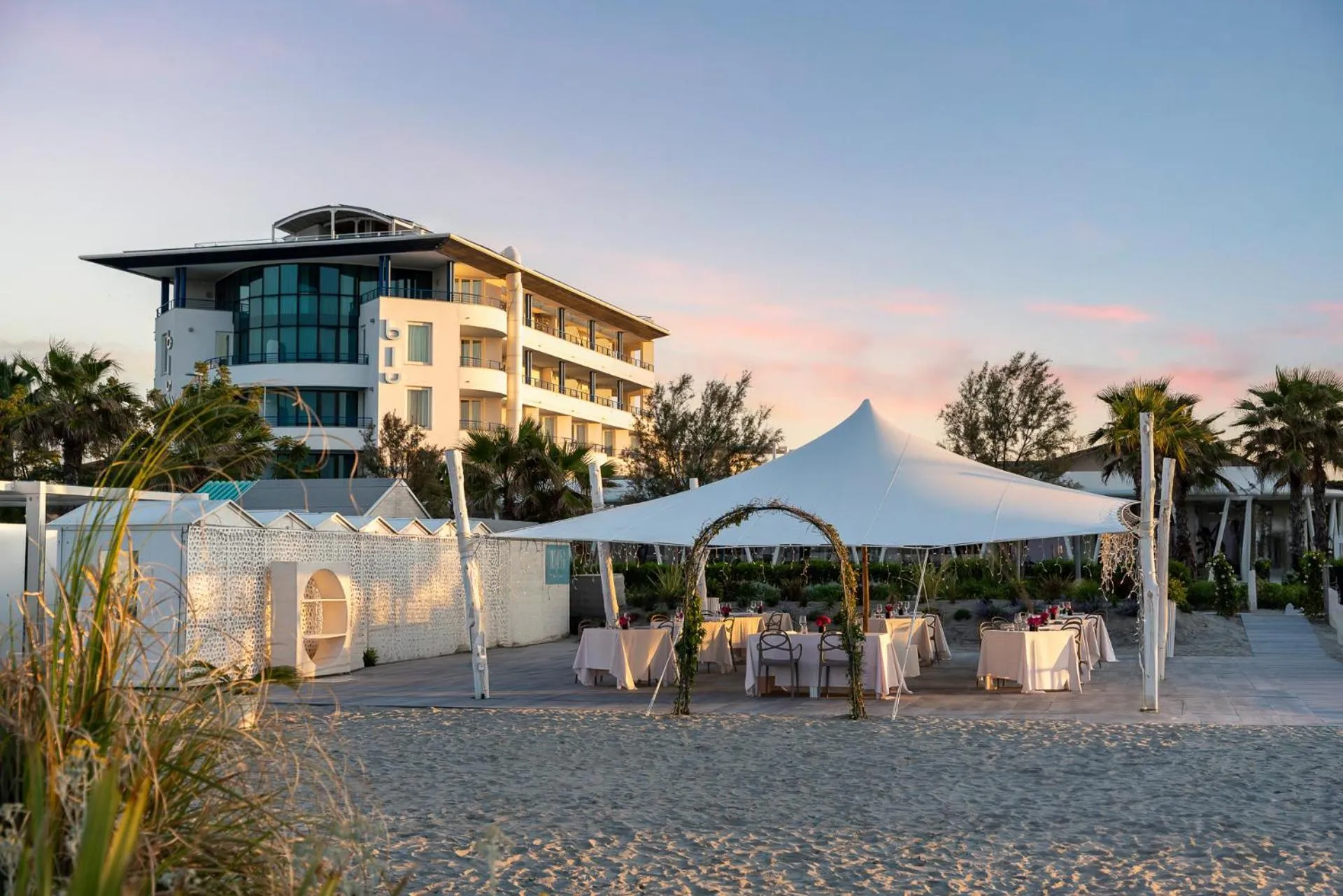 Beach in Blu Suite Resort