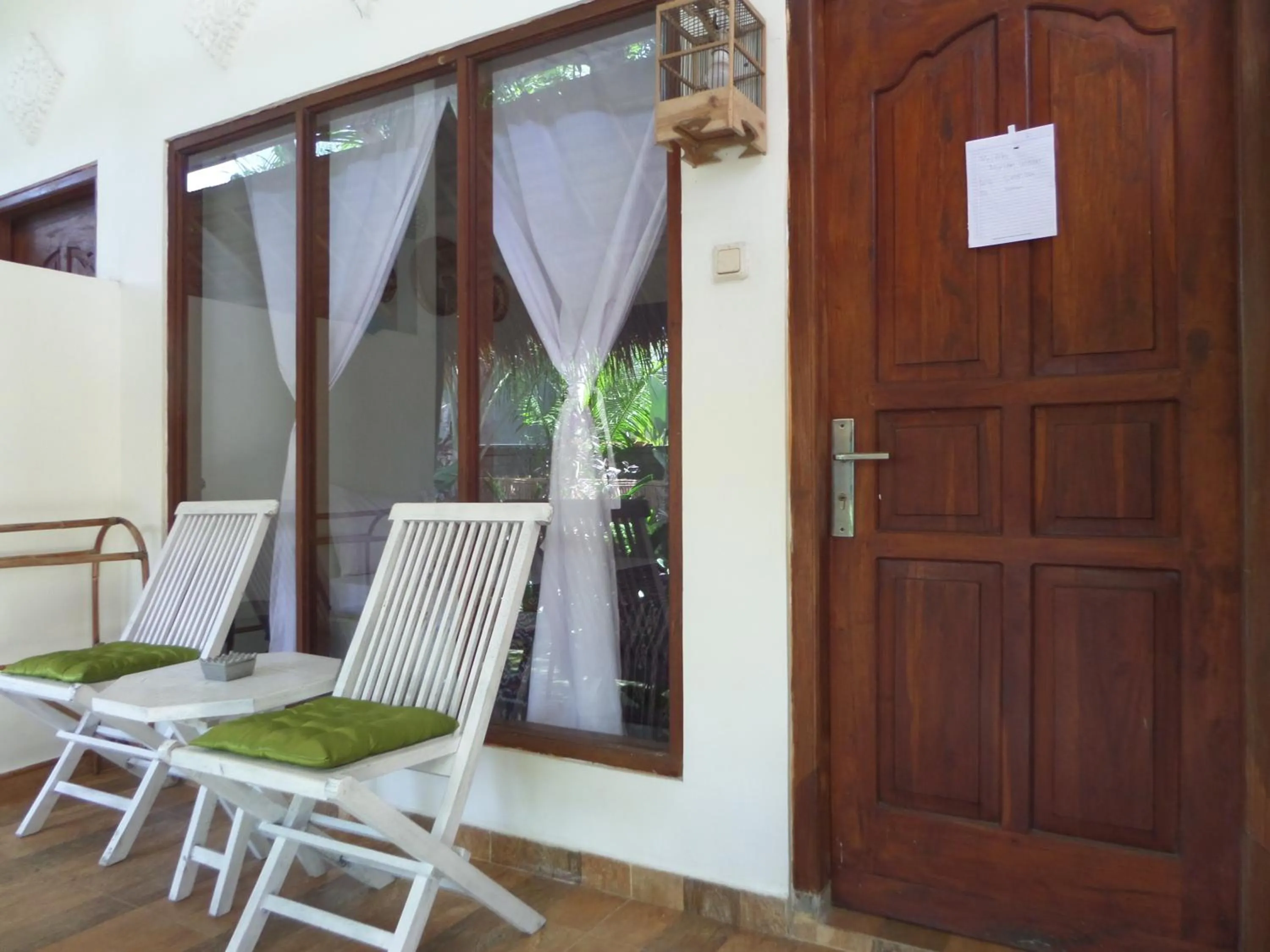 Area and facilities in Salty Sea Guesthouse