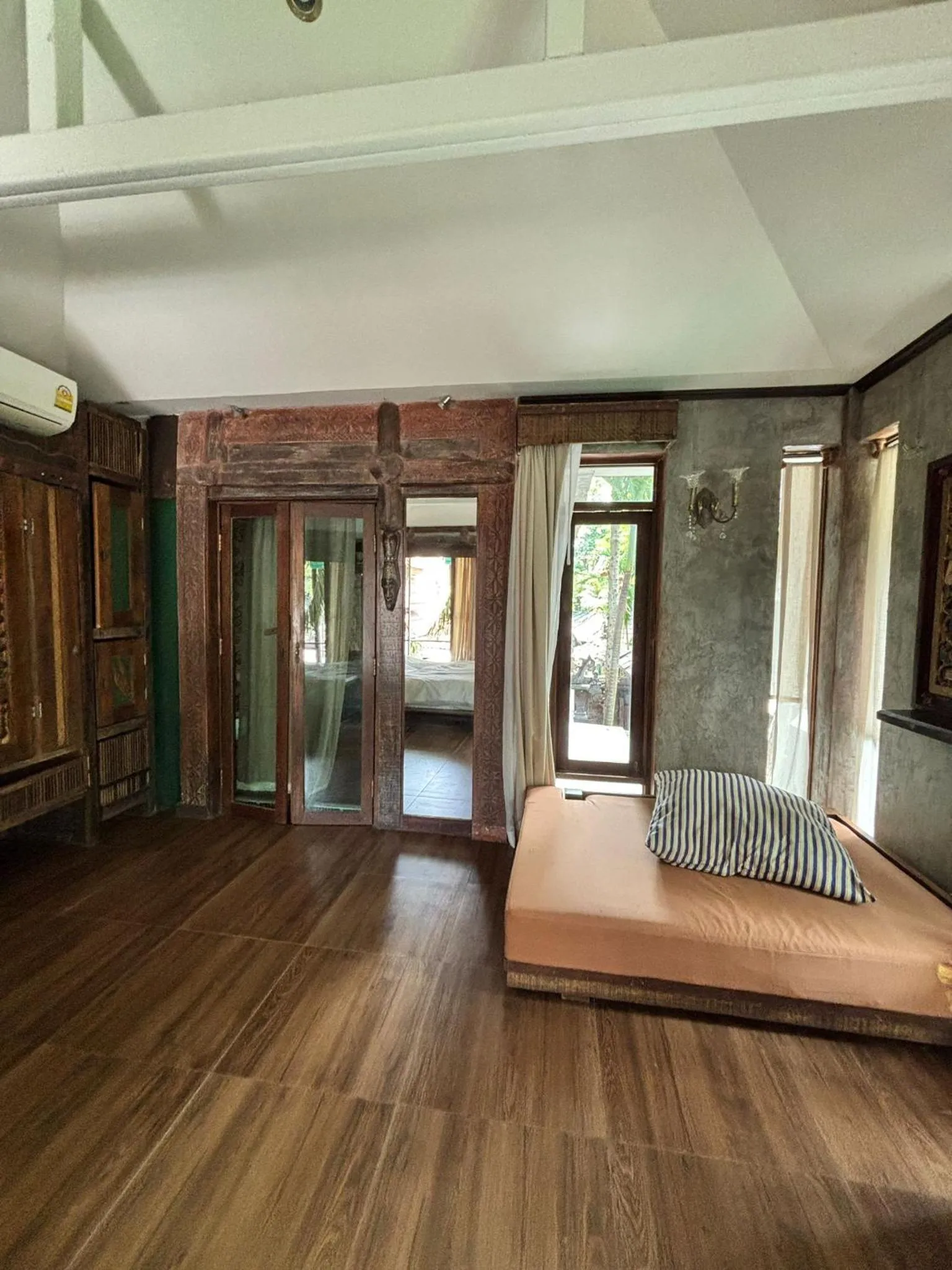 Bed in K2 Xanadu Pool Villa