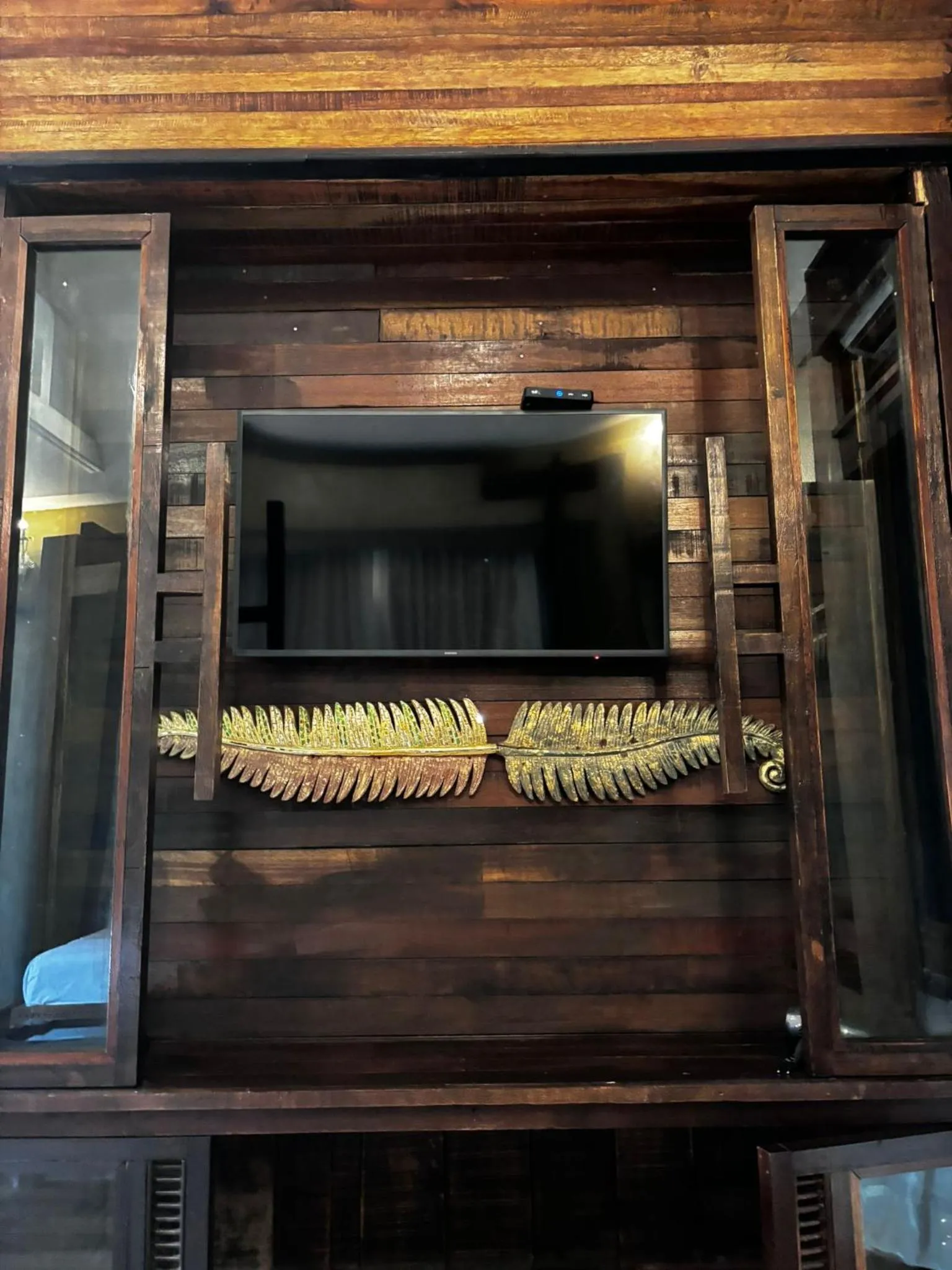 TV and multimedia in K2 Xanadu Pool Villa