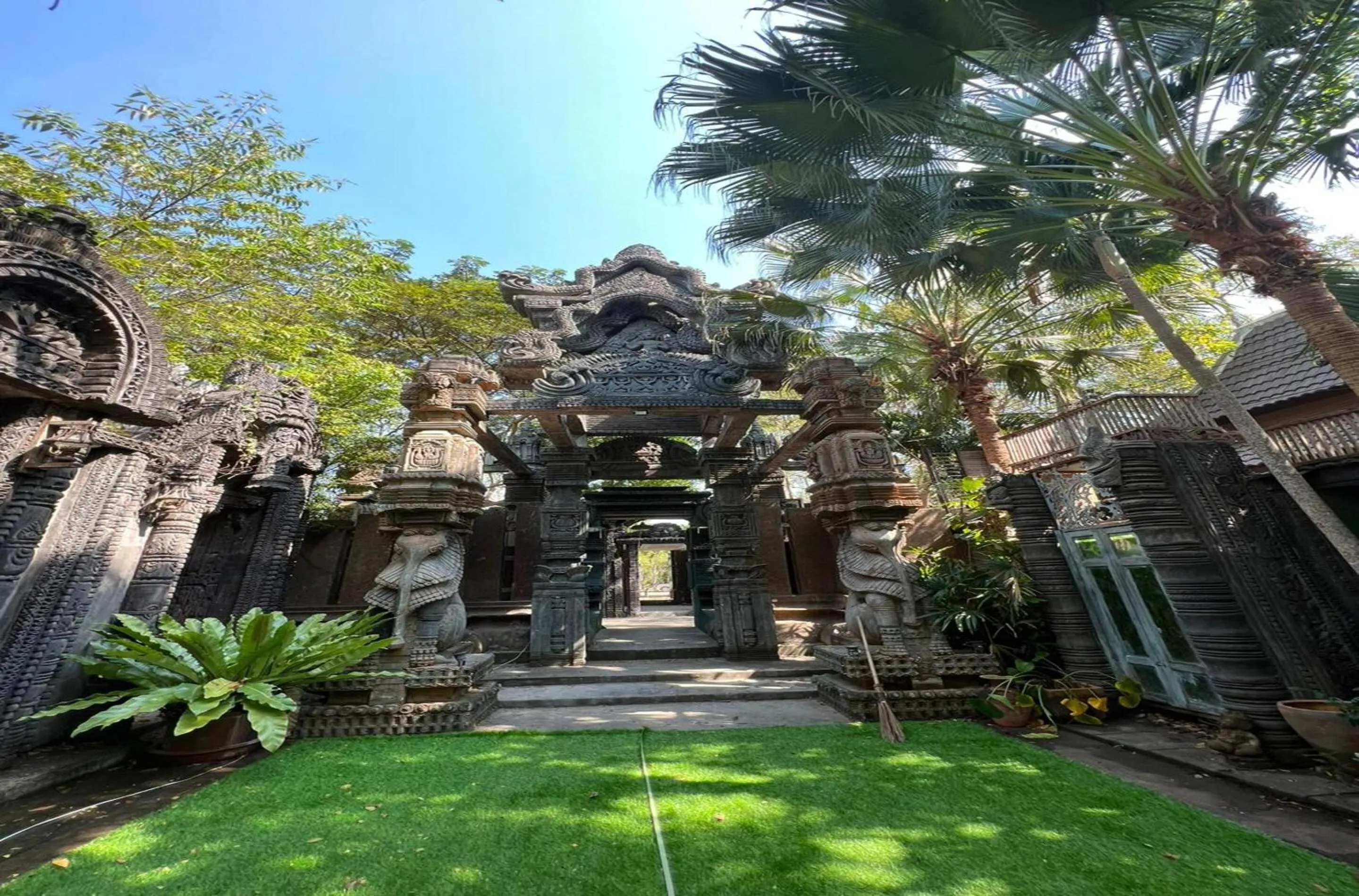 Property building in K2 Xanadu Pool Villa