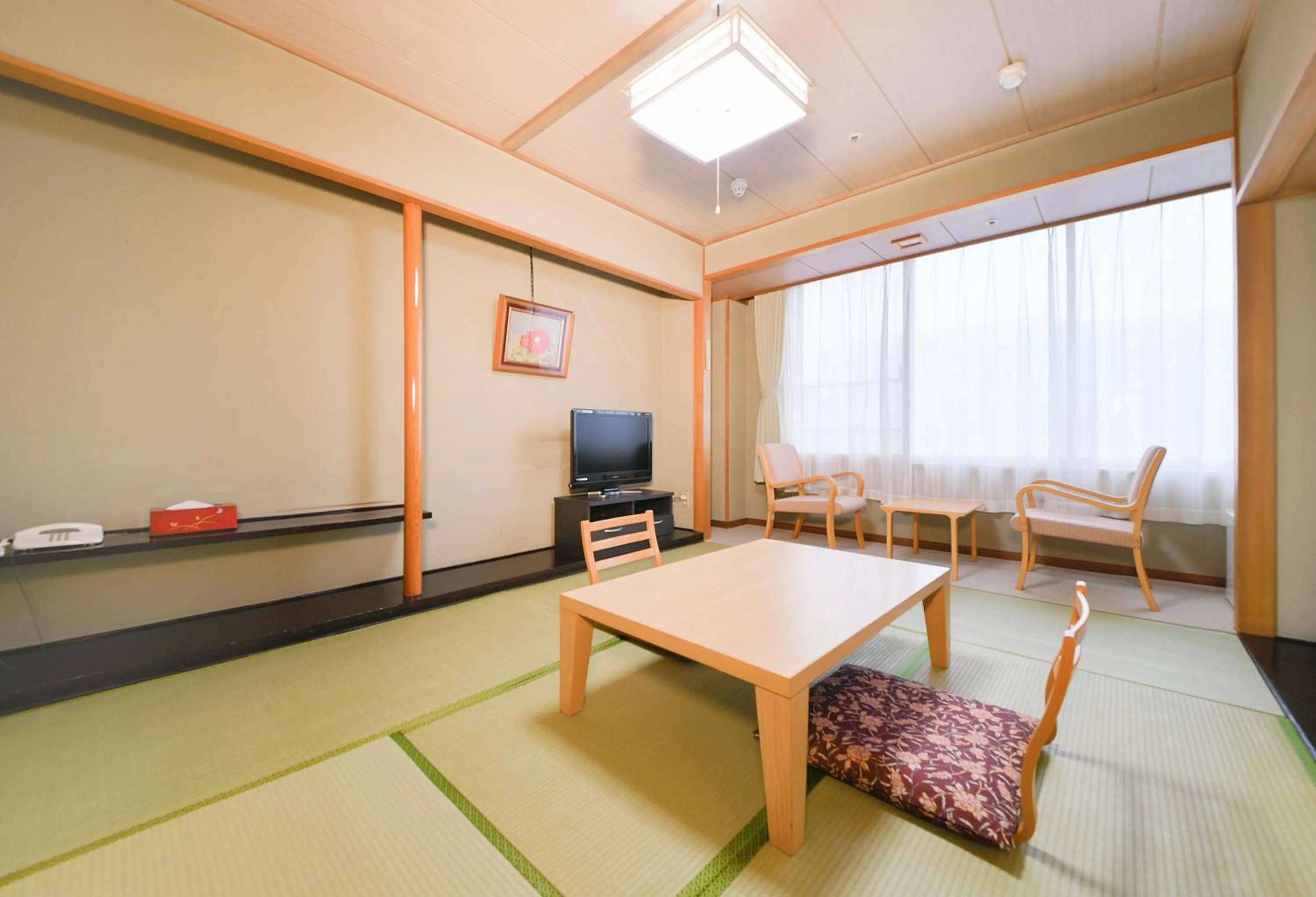 Photo of the whole room in 朝里川温泉ホテル