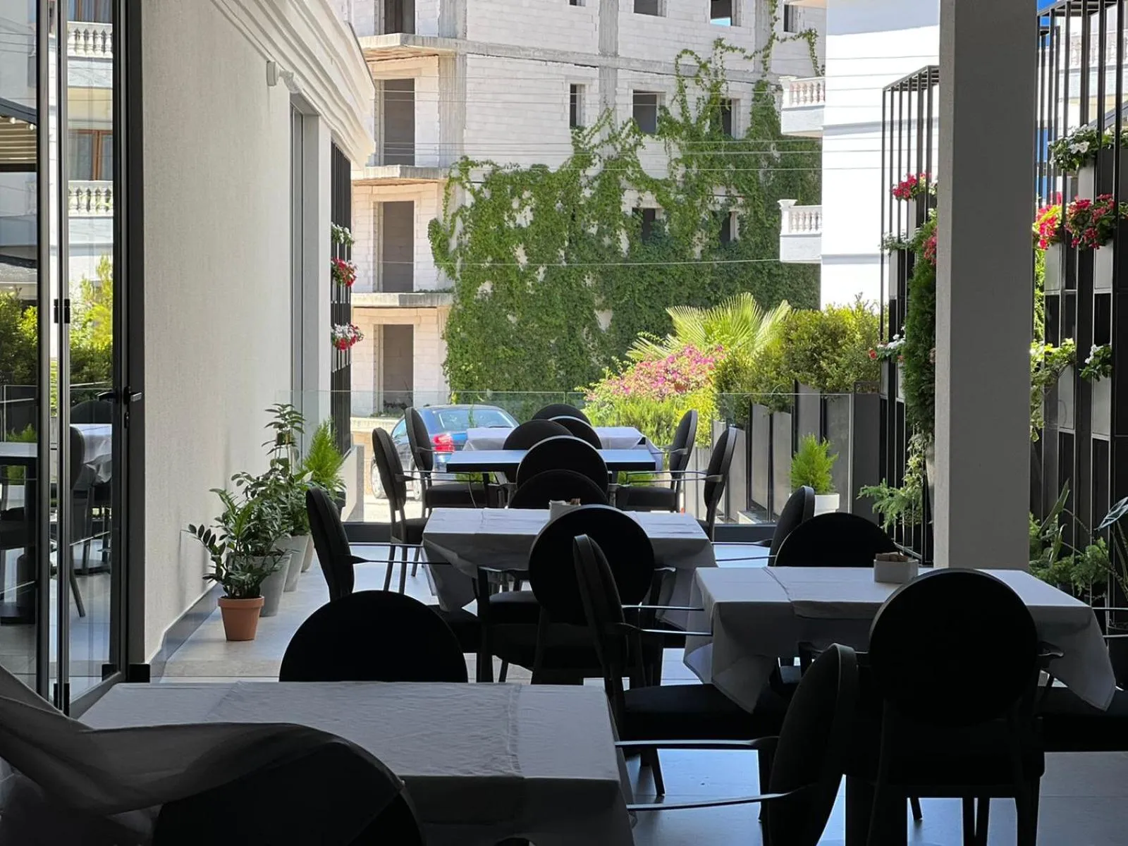 Lounge or bar in Rozafa Palace Hotel