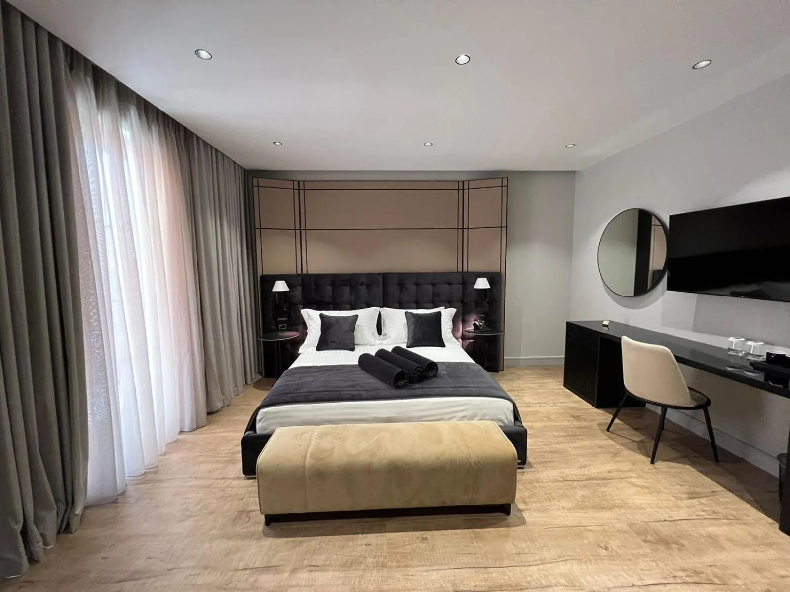 Bedroom, Bed in Rozafa Palace Hotel