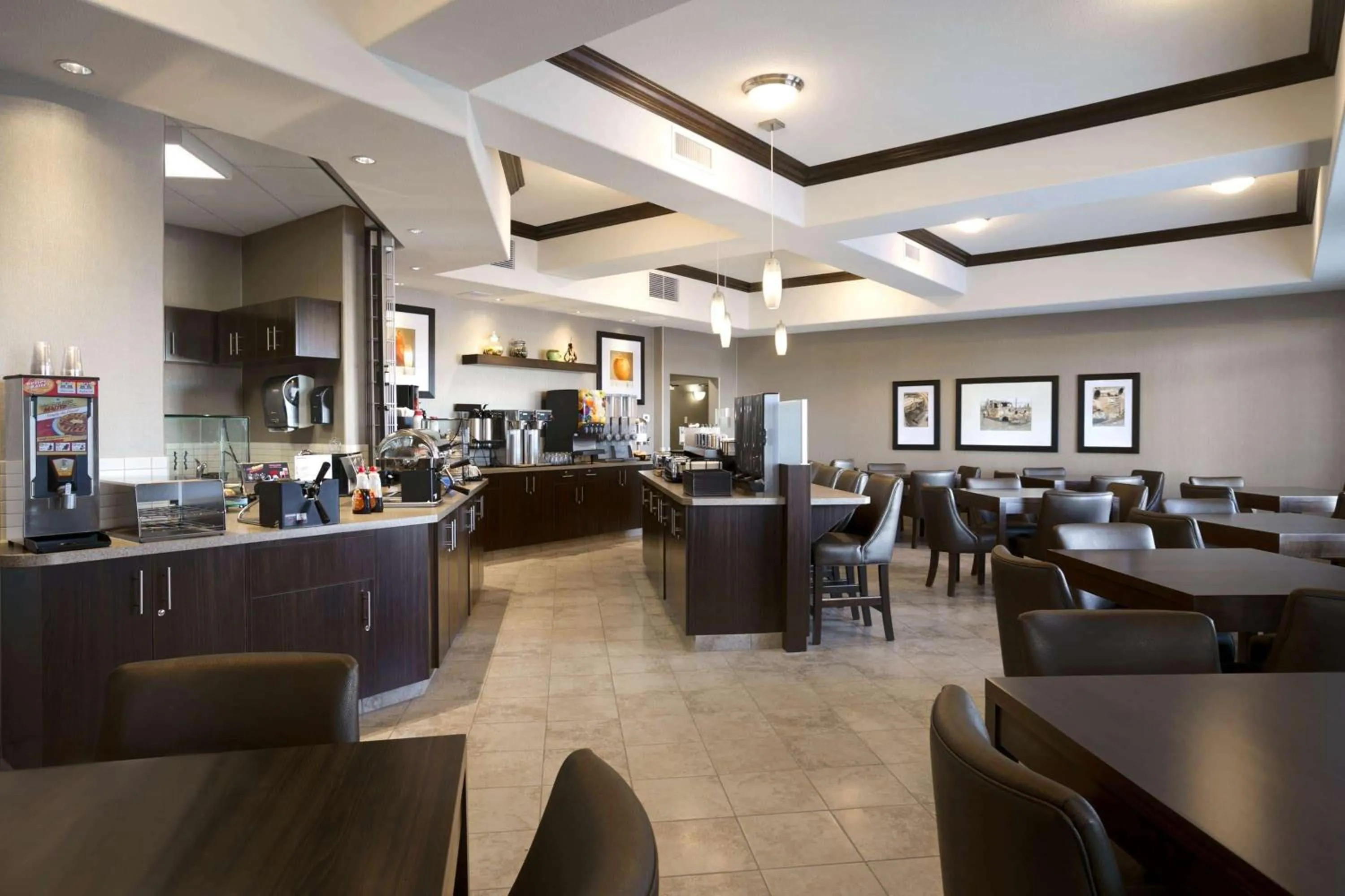 Restaurant/places to eat in Ramada by Wyndham Conklin