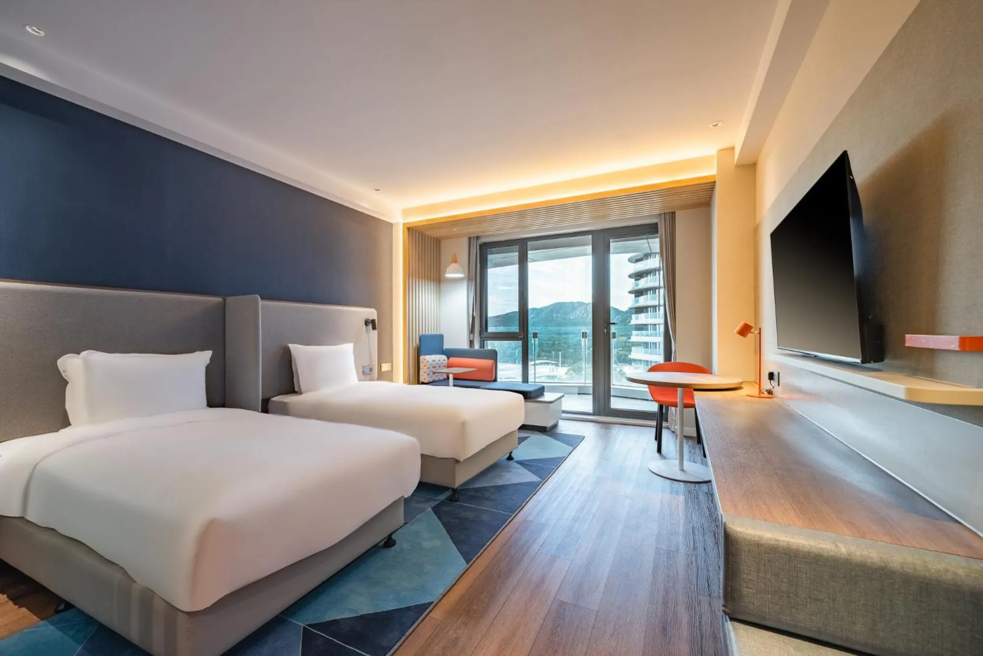 Photo of the whole room, Bed in Holiday Inn Express Huludao Seaview by IHG