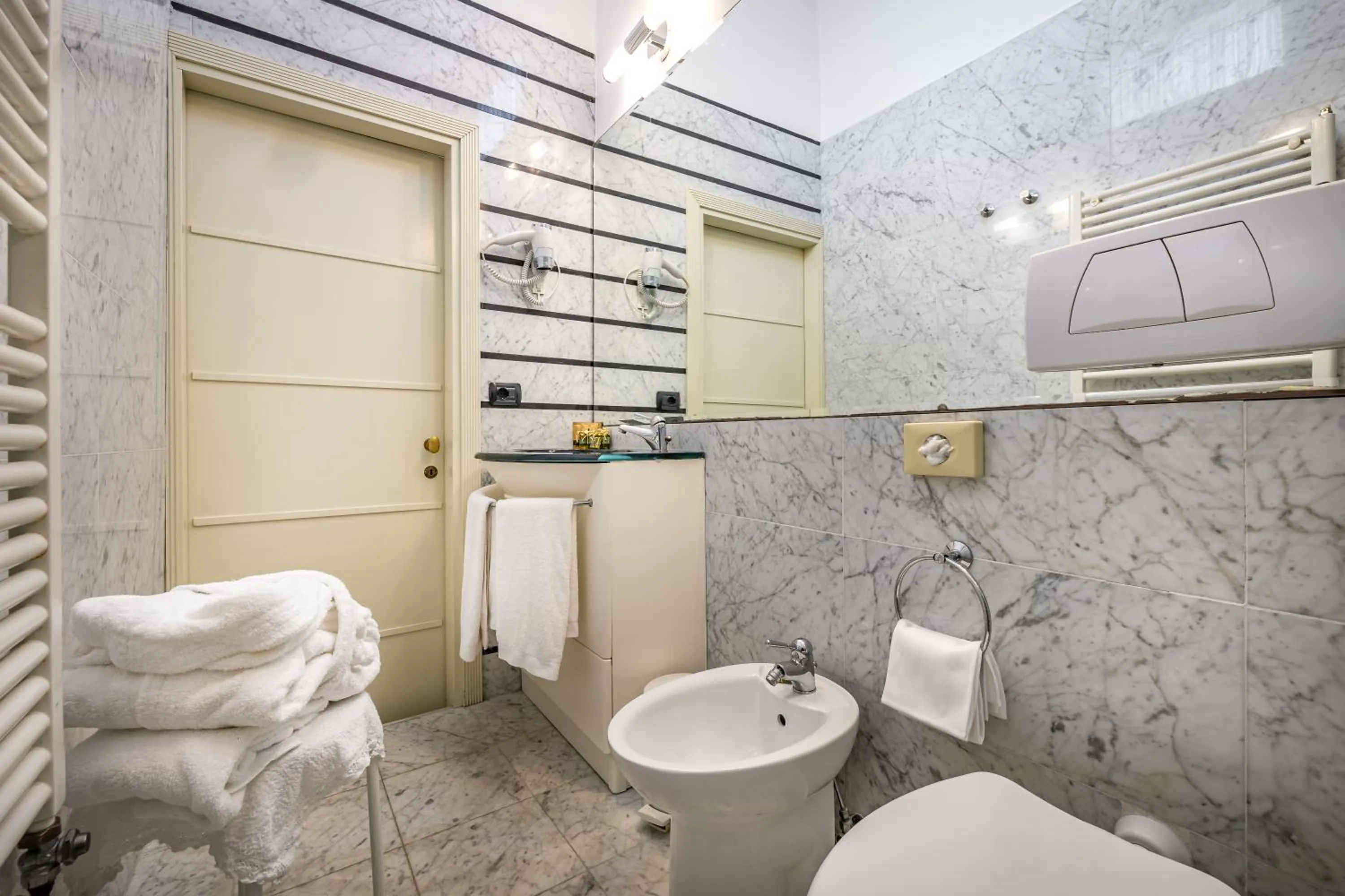 Bathroom in Palazzo Gamba Apartments al Duomo