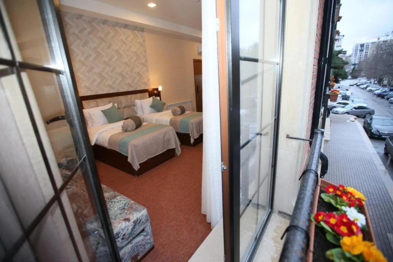 Balcony/Terrace, Bed in Auroom Hotel