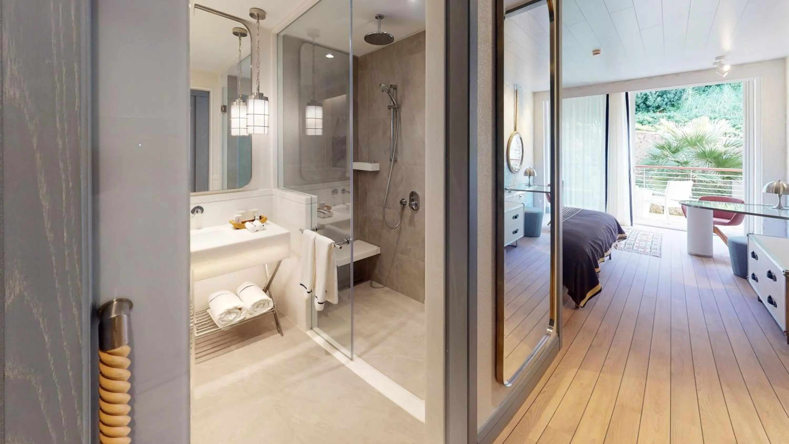 Shower in Karpaz Gate Marina Hotel