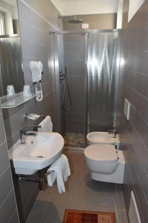 Bathroom in Hotel Verdi
