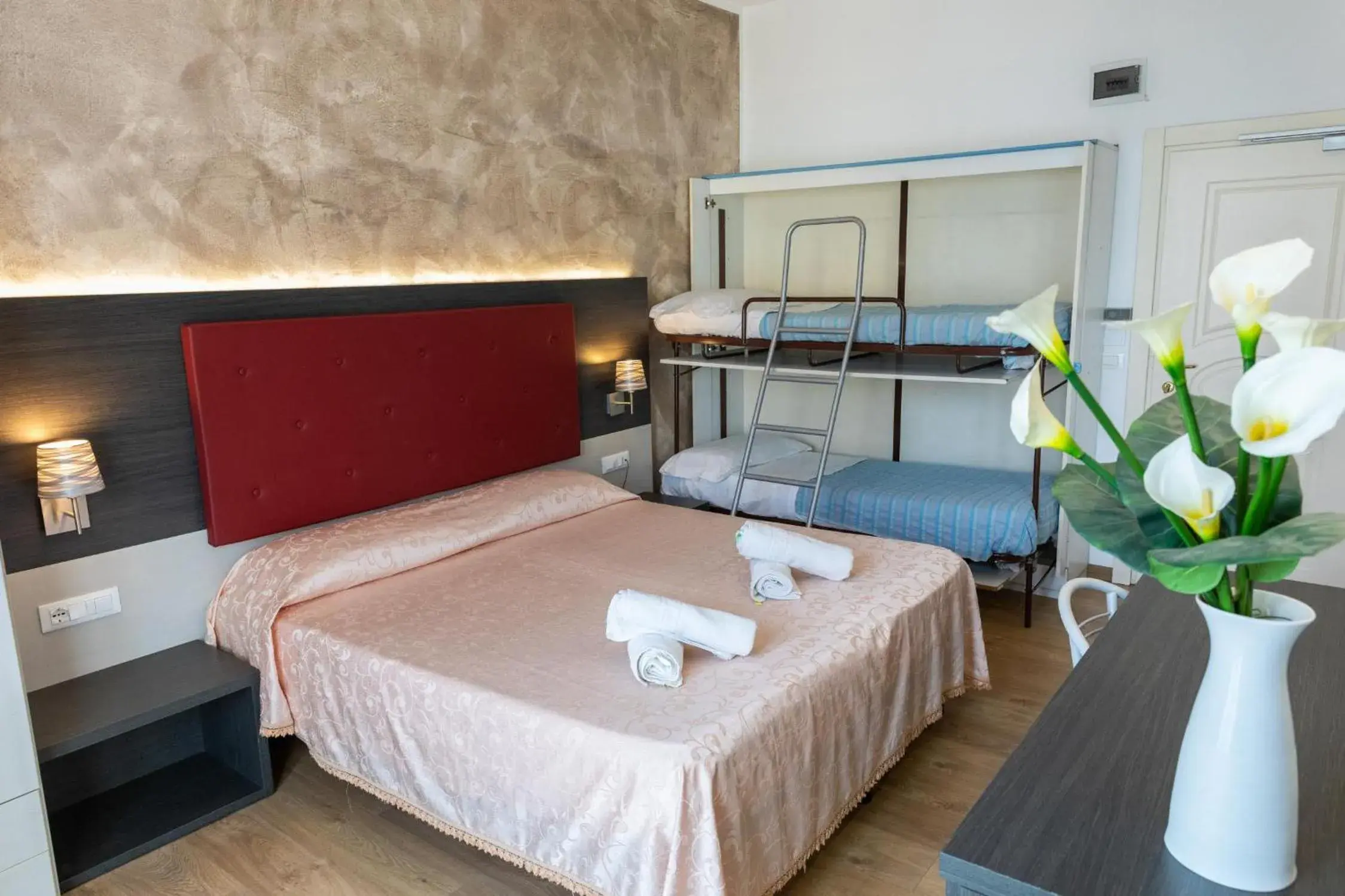 Standard Family Room in Hotel Verdi Standard Family Room in Hotel Verdi