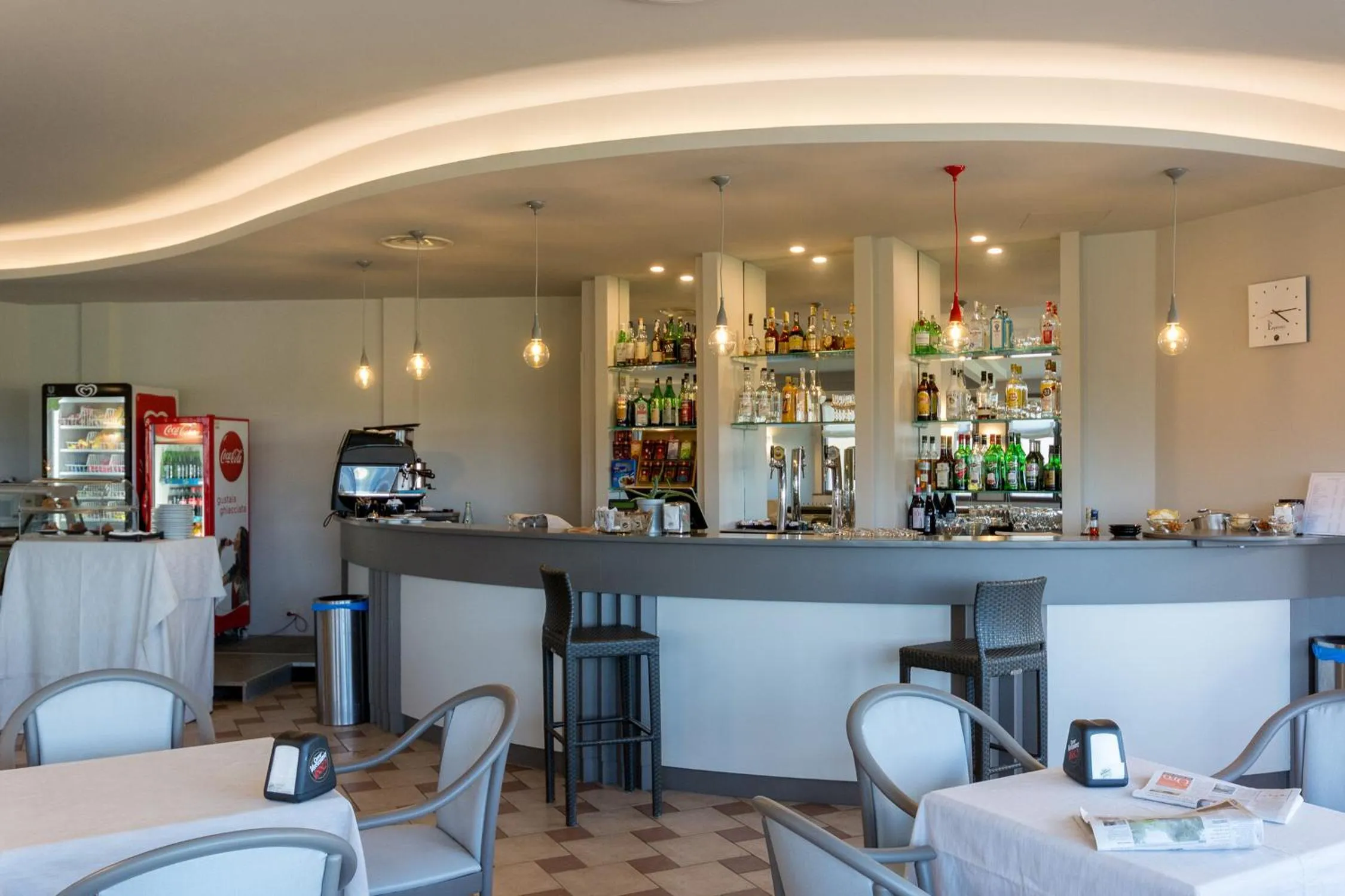Lounge or bar in Isola di Albarella Golf Hotel