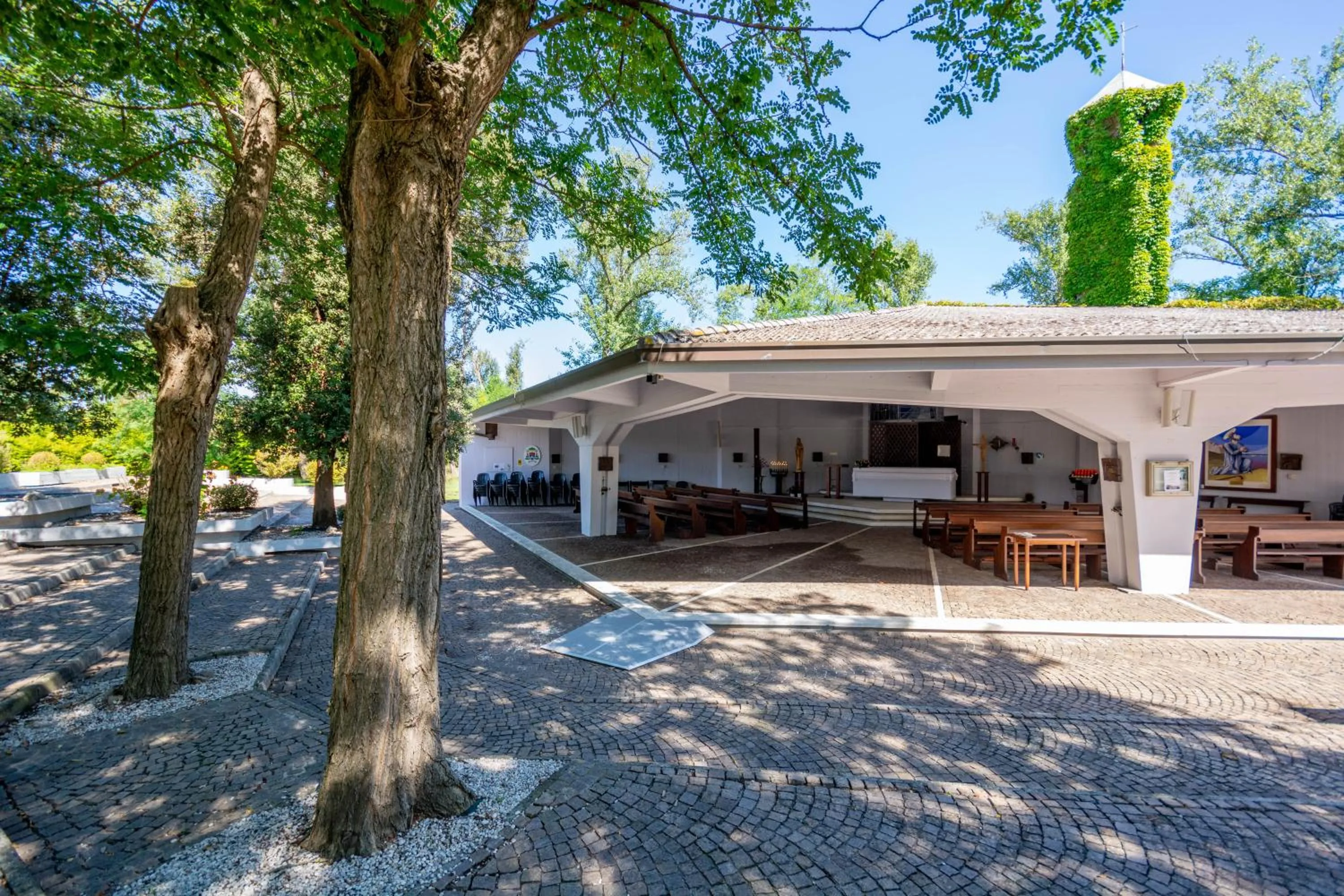 Place of worship in Isola di Albarella Golf Hotel