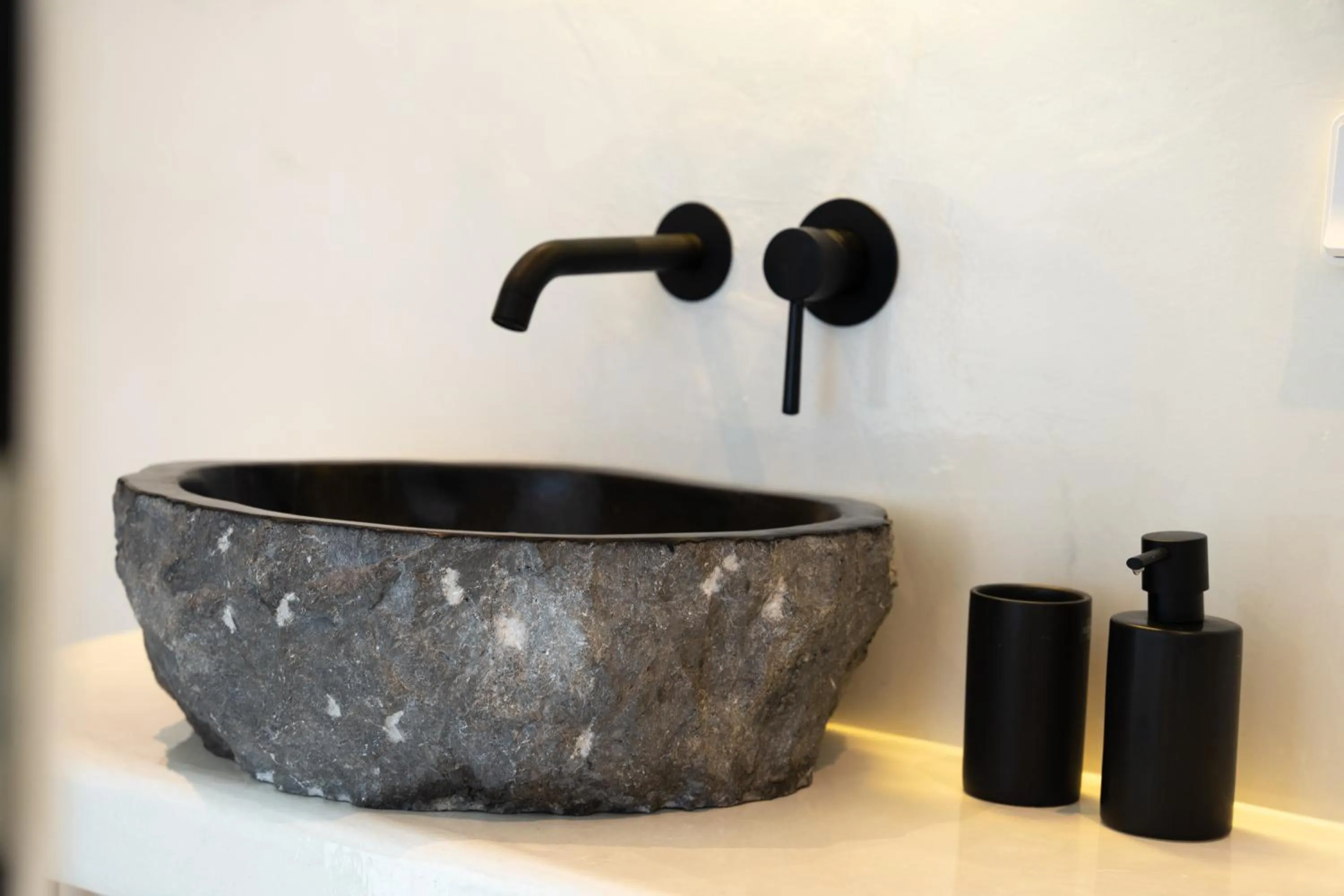 Property building in Leon Luxury Suites